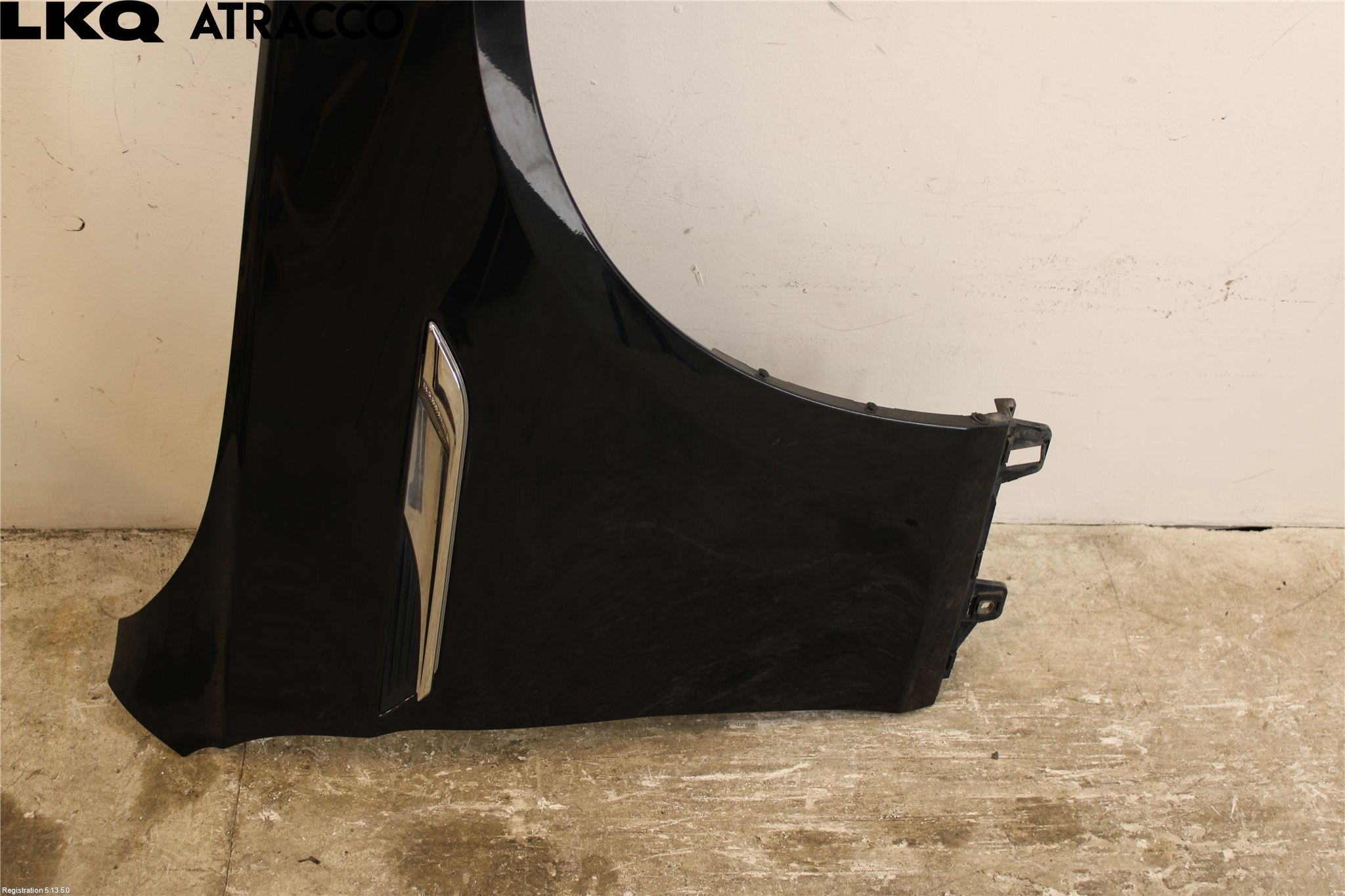 BMW 6 F12/F13 10-18 Skärm Fram Höger