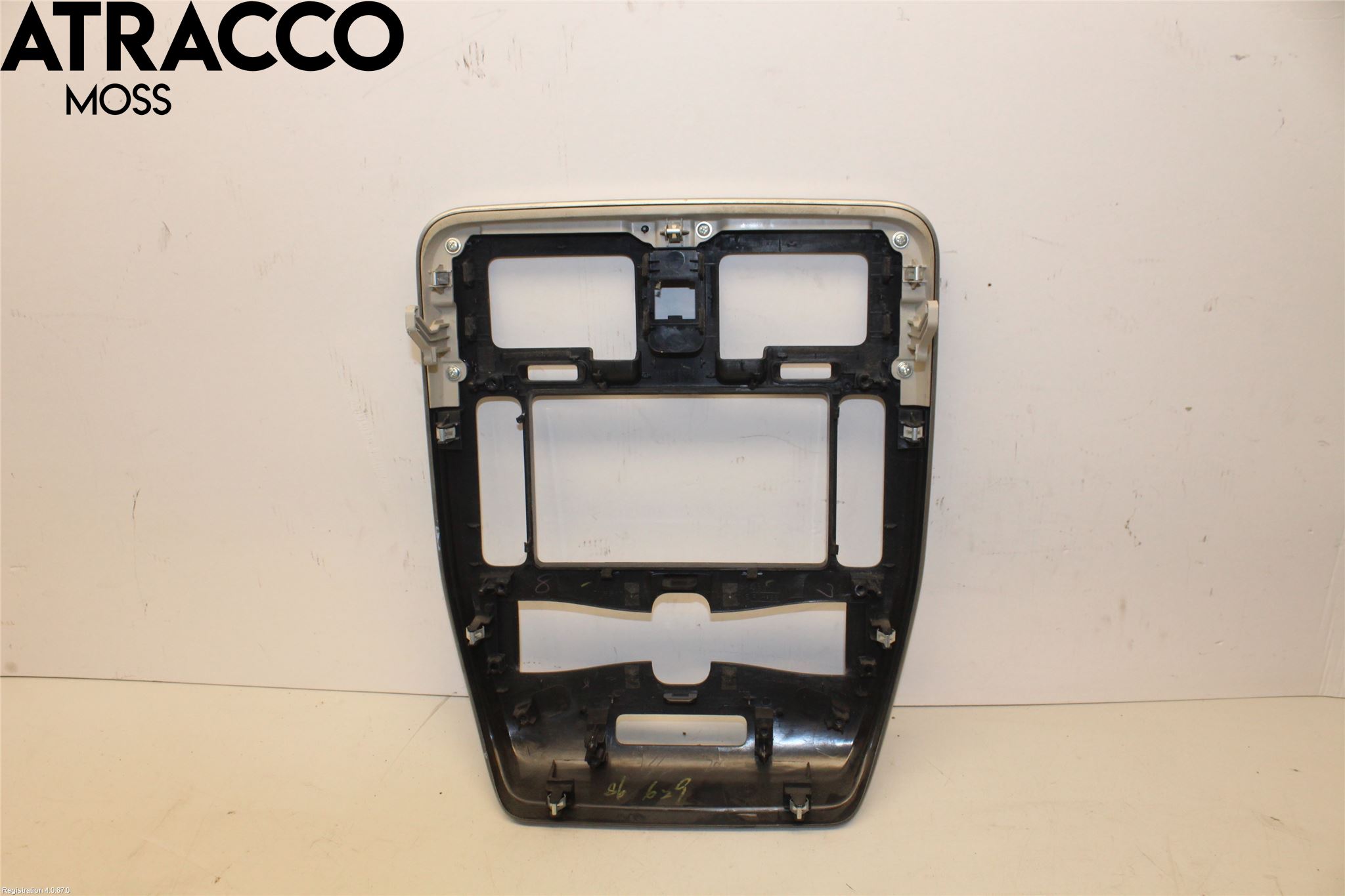 Nissan LEAF 11-17 Instrument-Radio Sarg
