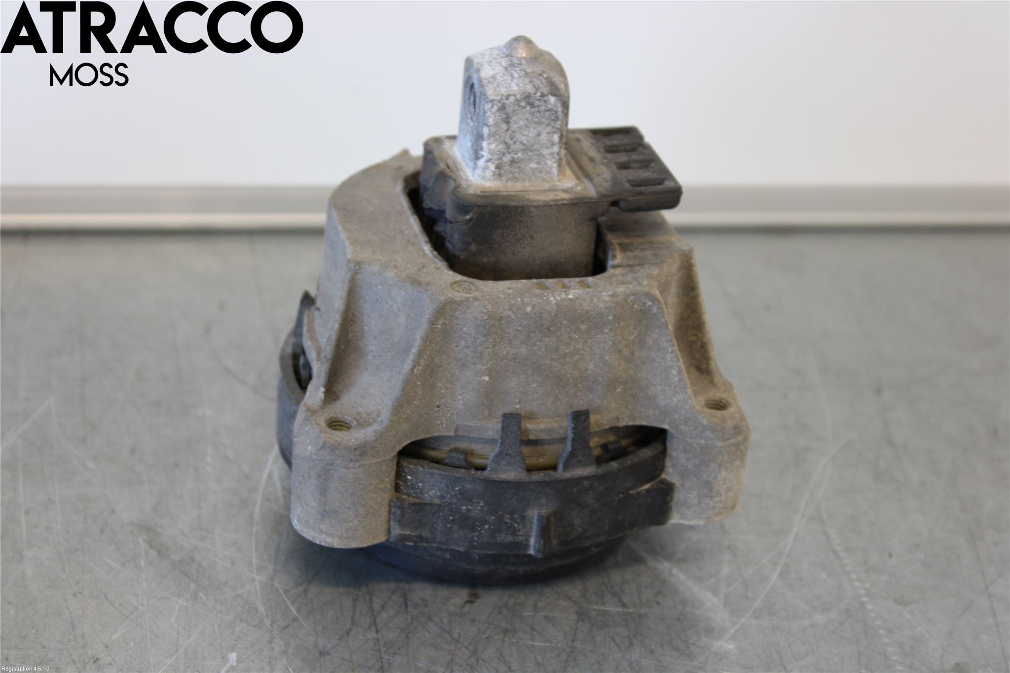 BMW 5 G30/G31/F90 17-23 Motorfäste