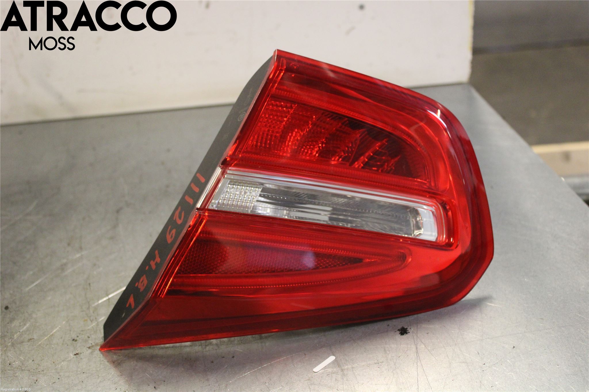 Volkswagen VW CRAFTER 06-16 Bakljus Lucka Hö