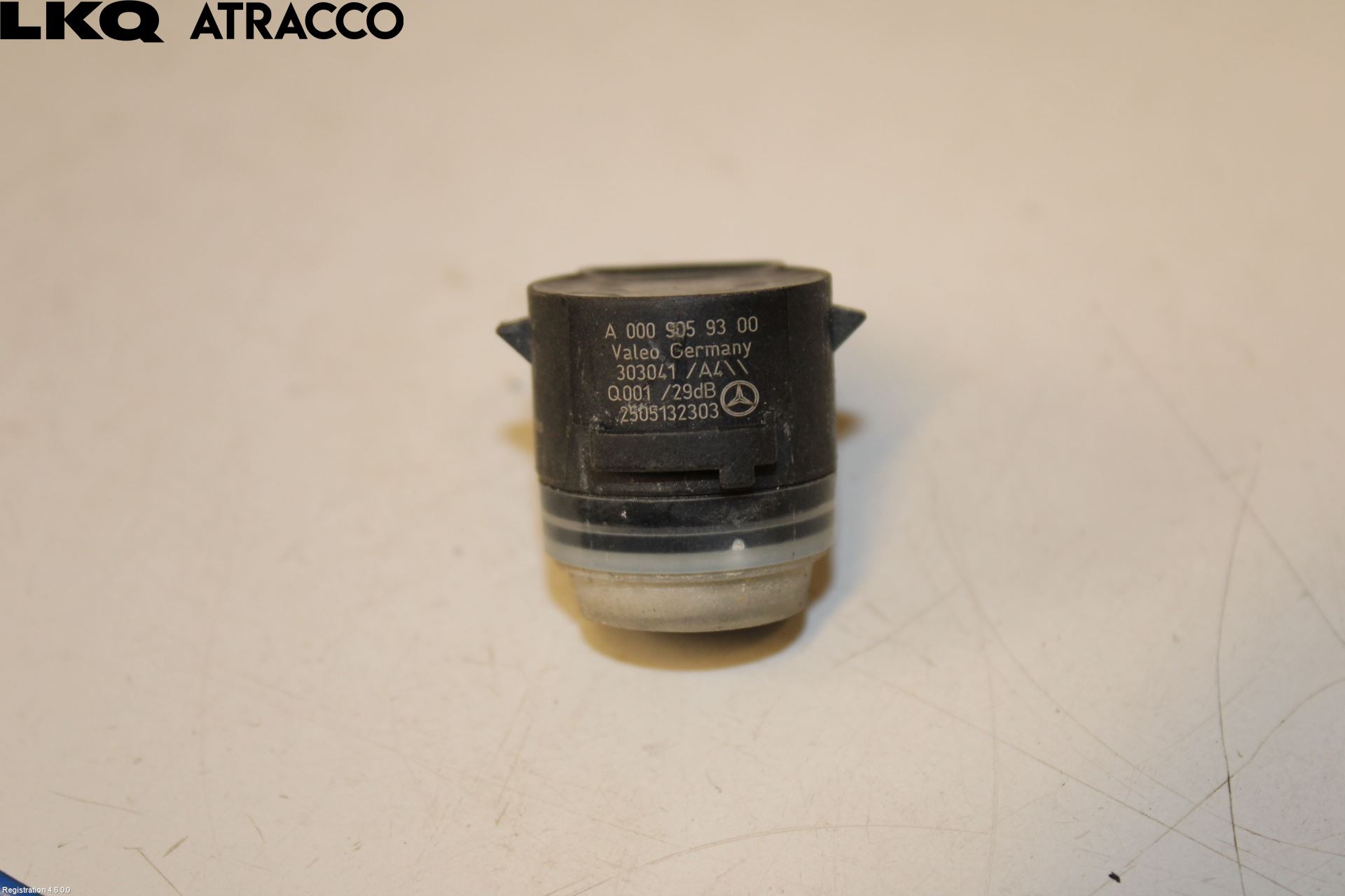 Mercedes-Benz MB E-KLASS (W212) 09-16 Parkeringshjälp Frontsensor