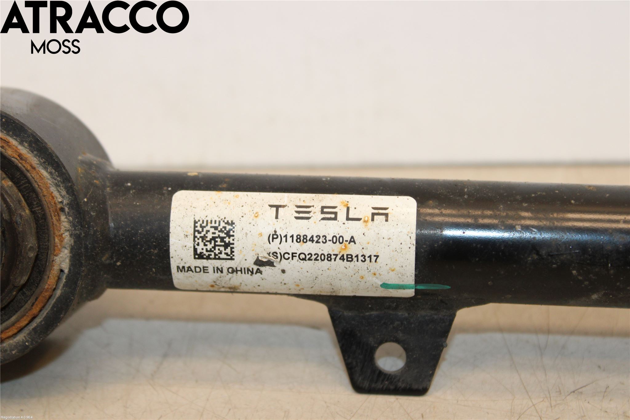 Tesla MODEL Y 21- Bärarm Bak Höger