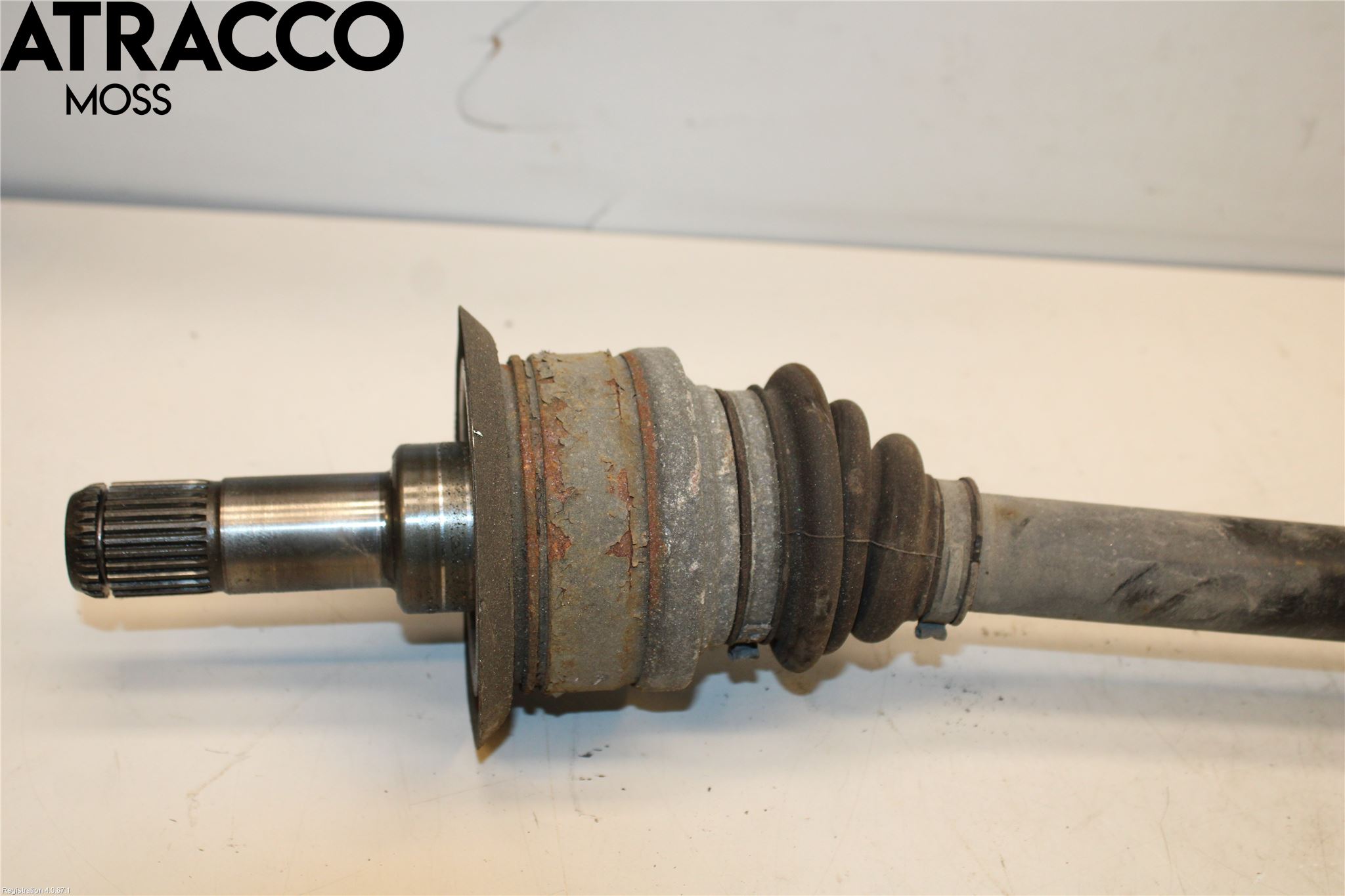 BMW 5 F10/F11/F18 09-17 Drivaxel Bak Vänster