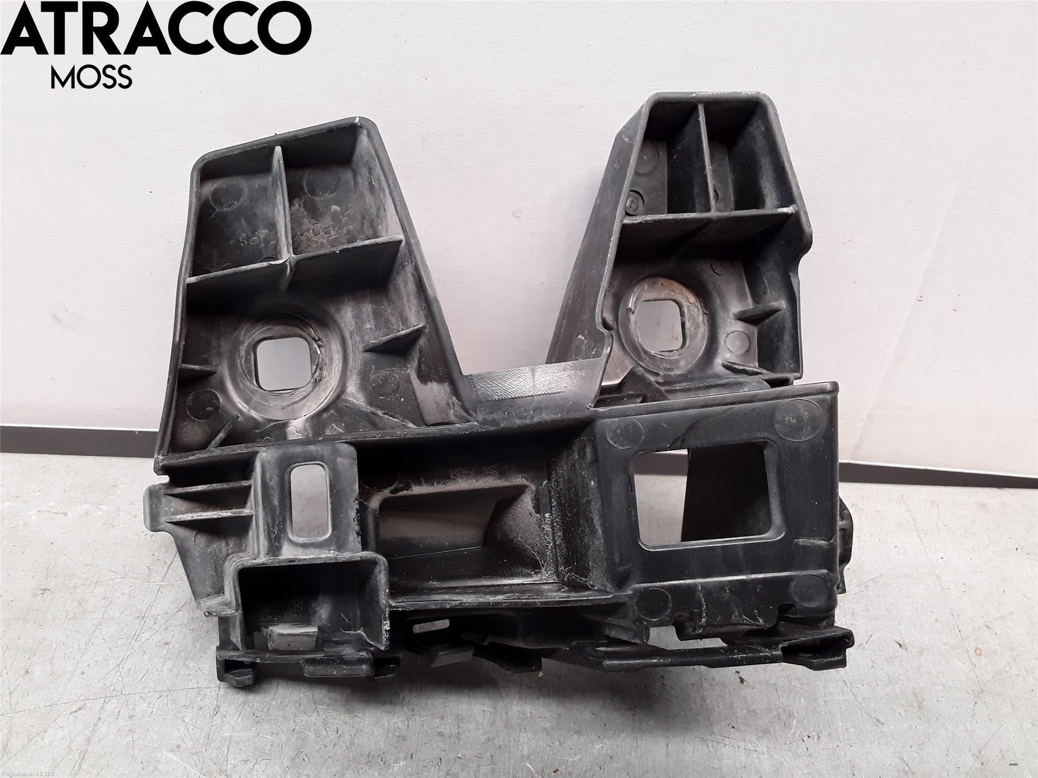 Volkswagen VW PASSAT 15-19 Stötfångardel Bak Hö