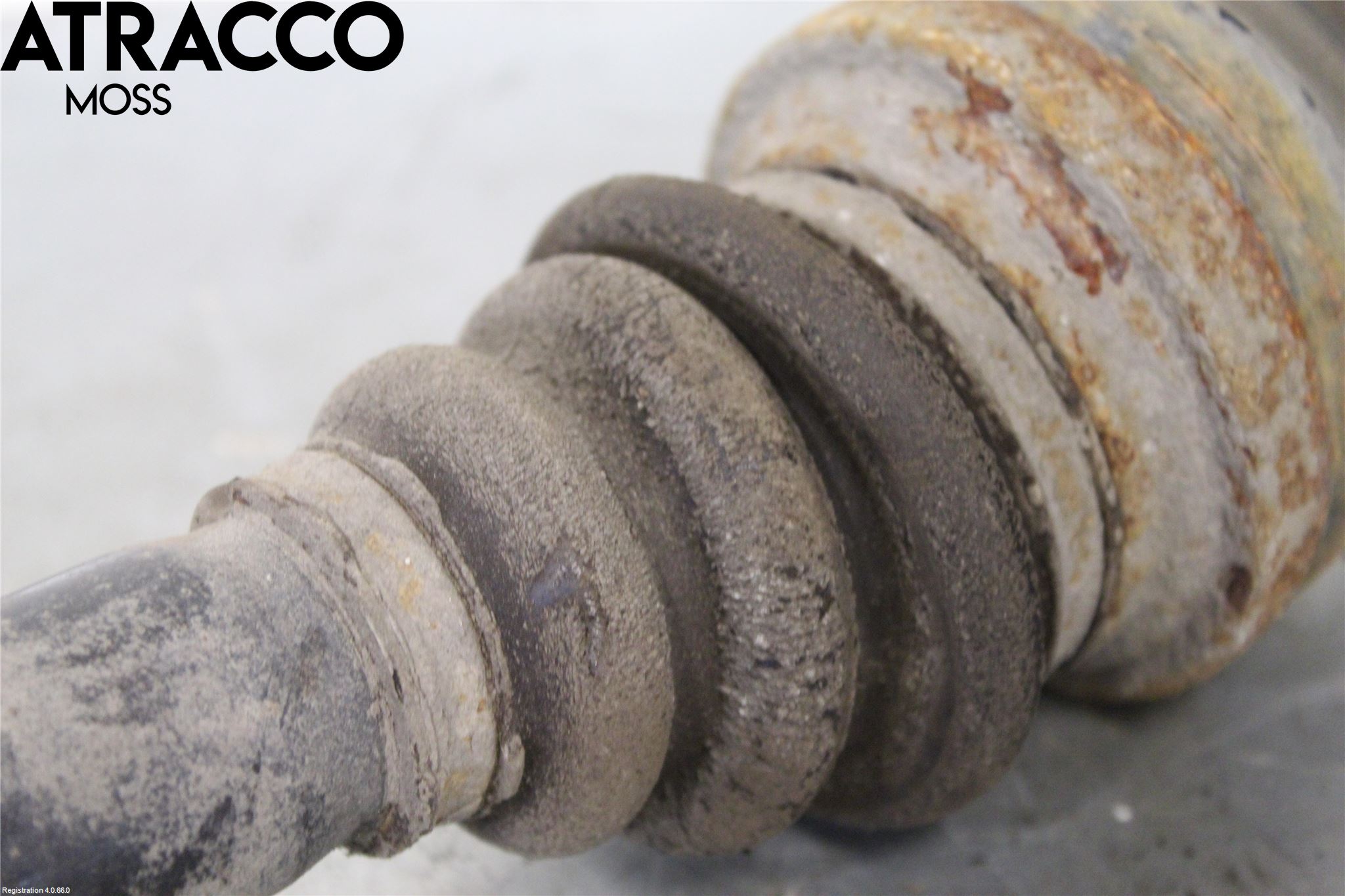 BMW 5 F10/F11/F18 09-17 Drivaxel Bak Vänster