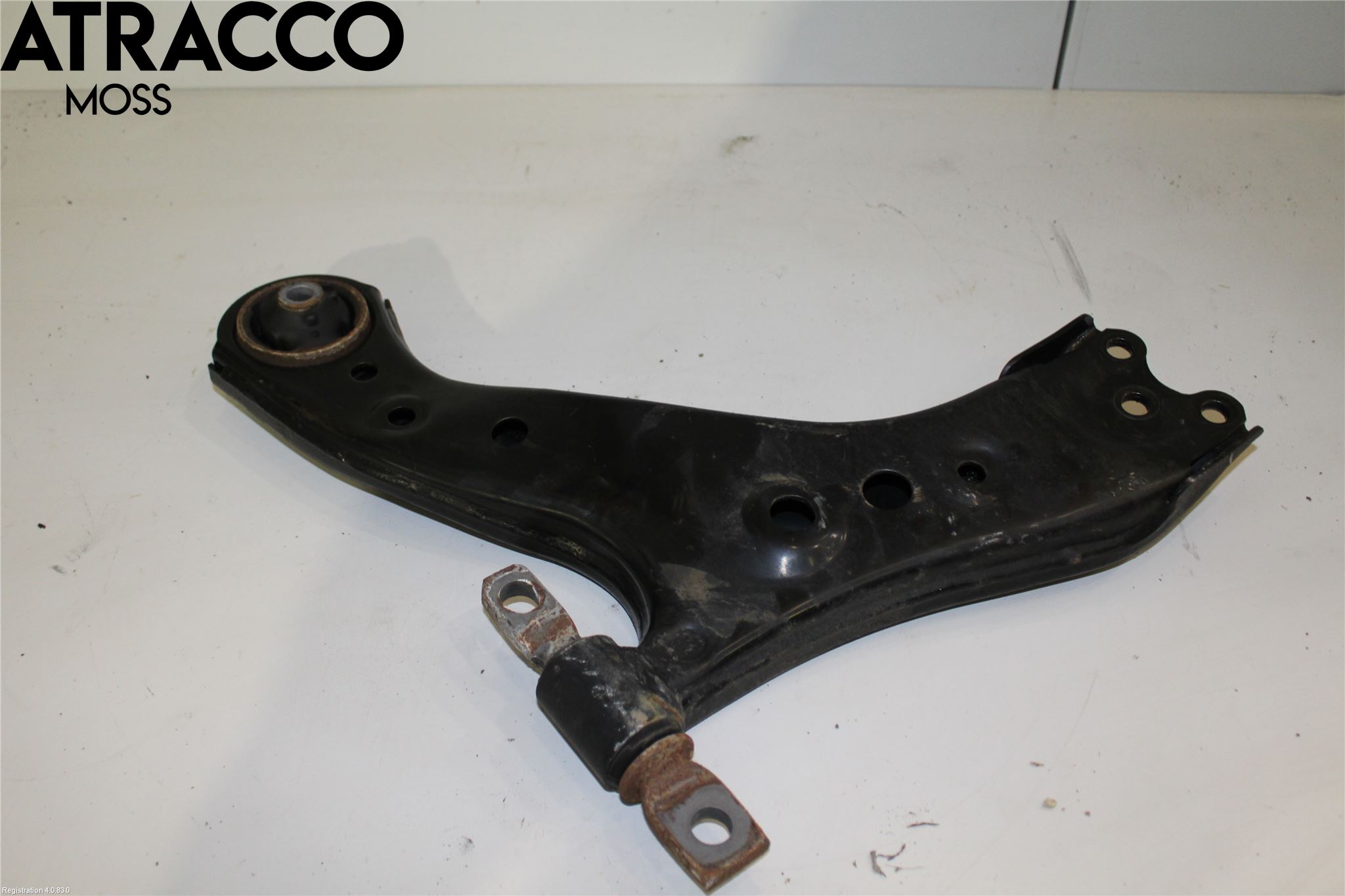 Toyota RAV4 19- Bärarm Fram Undre Hö