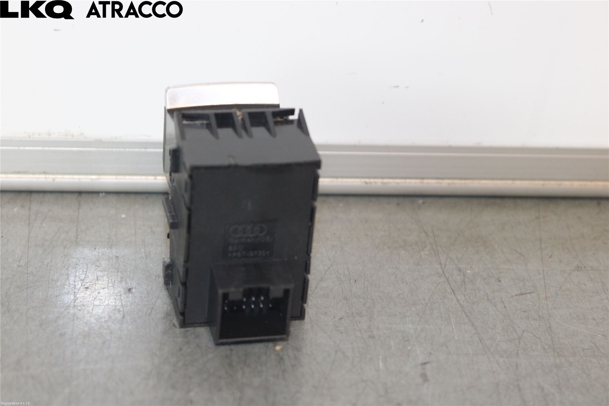 Audi A4/S4 B9 16-19 Strömställare Parkeringsbroms
