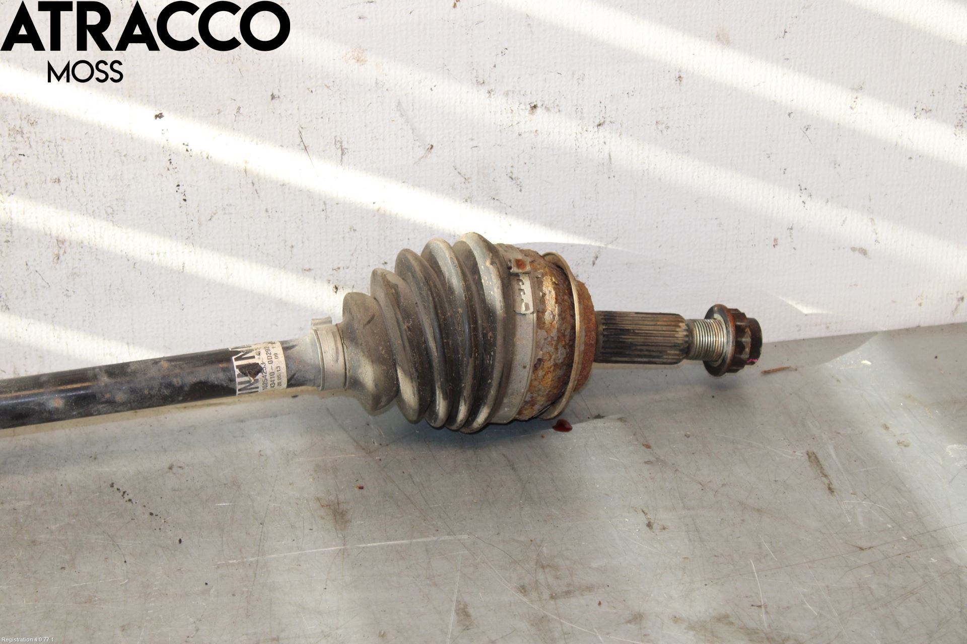 Toyota YARIS XP130 12-14 Drivaxel Fram Höger