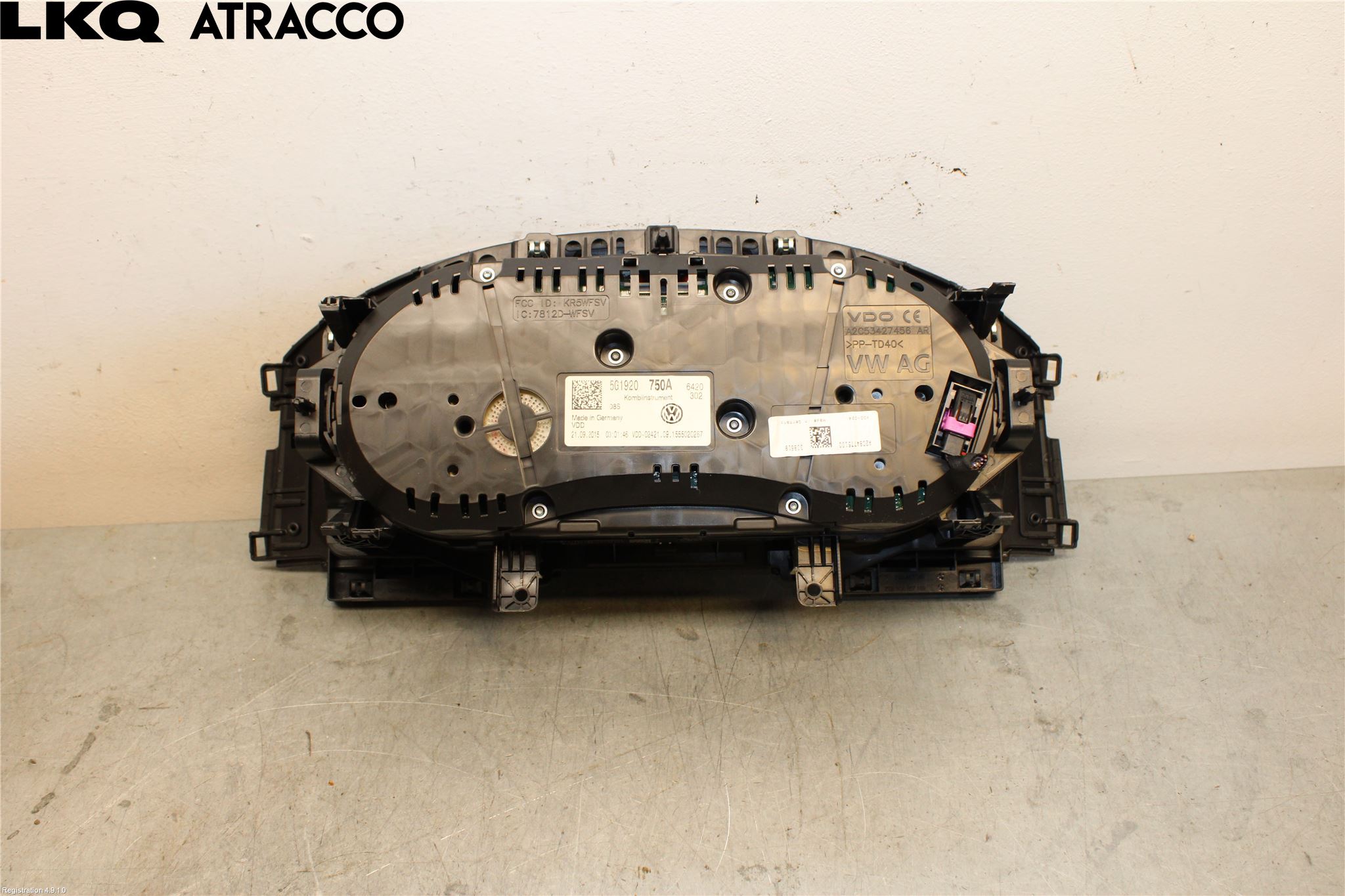 Volkswagen VW GOLF / E-GOLF VII 13-20 Instrument Hast