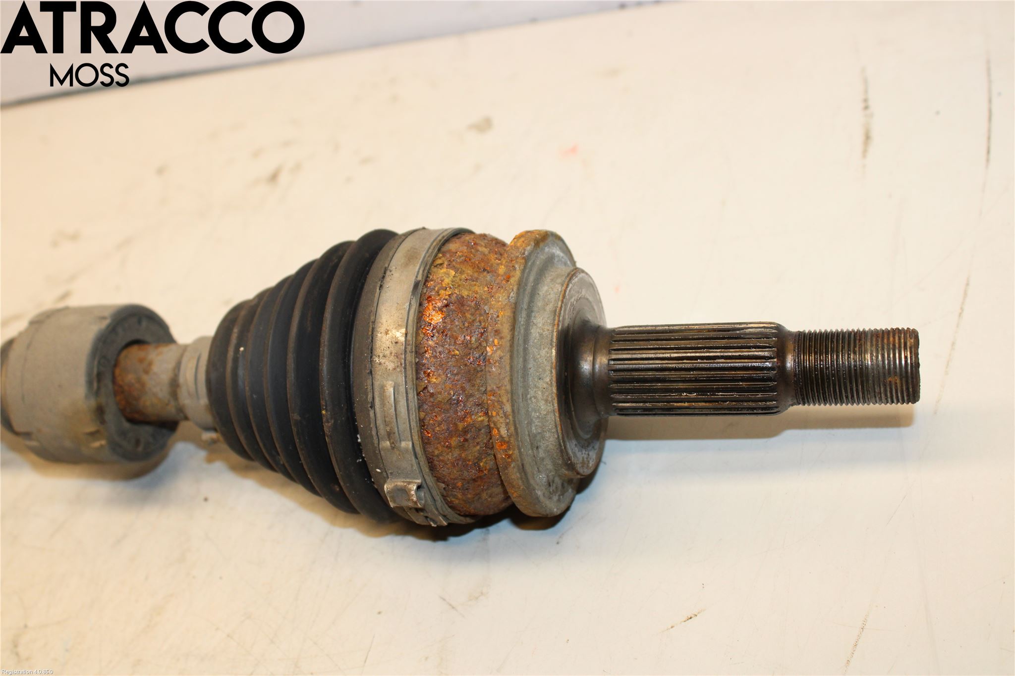 Toyota AVENSIS 09-15 Drivaxel Fram Vänster