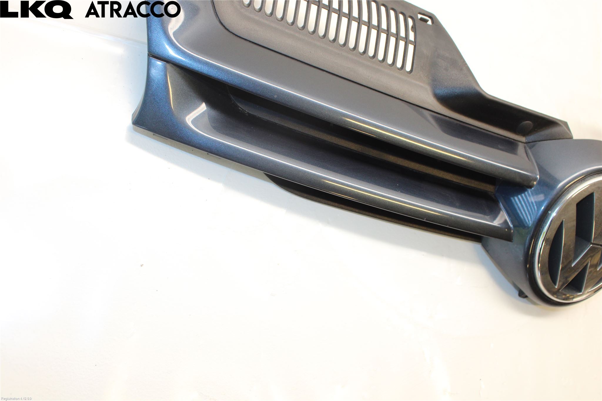 Volkswagen VW GOLF V 04-09 Grill Komp