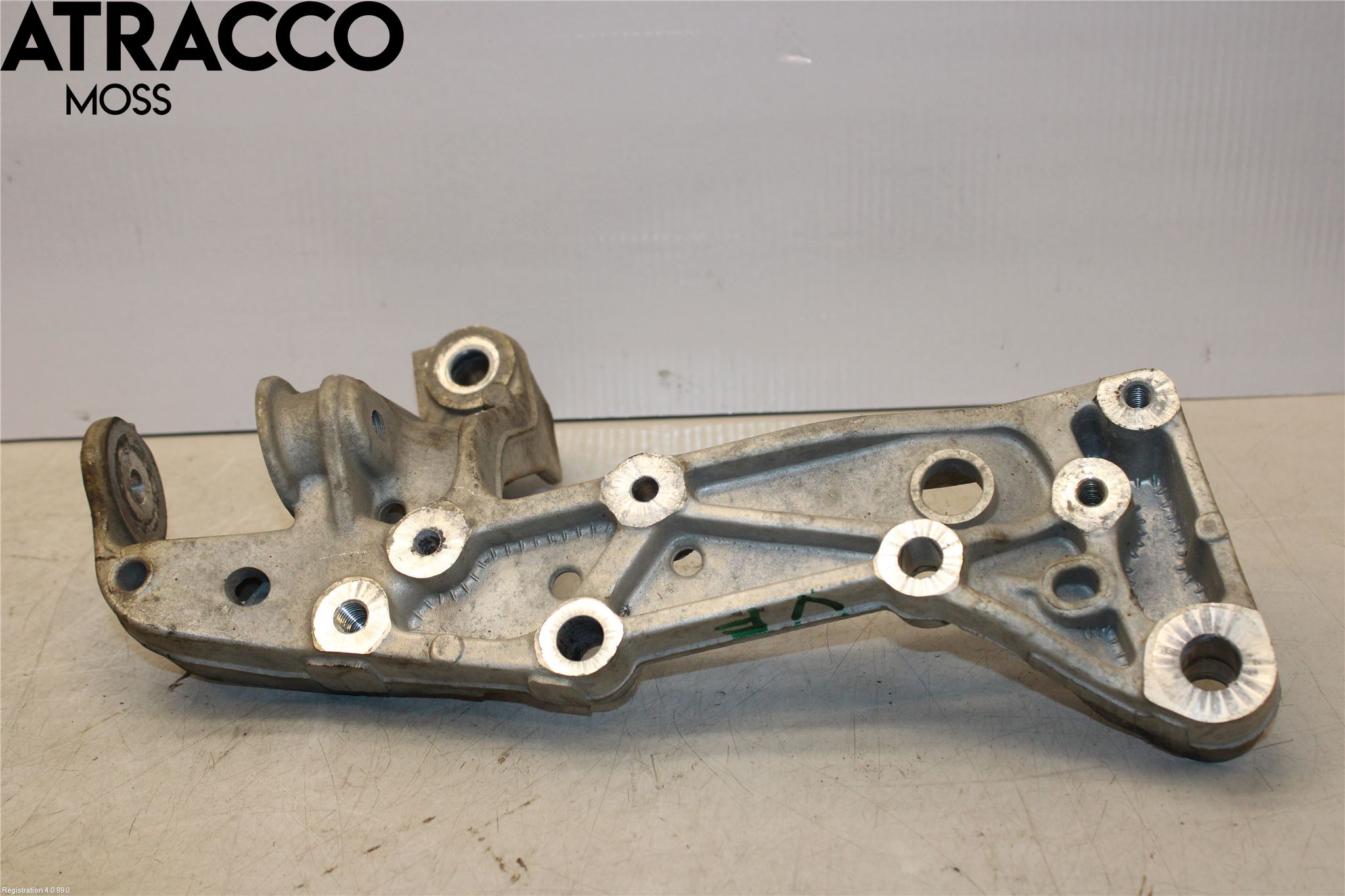 Audi A3/S3 05-13 Framvagn Fäste-Kudde