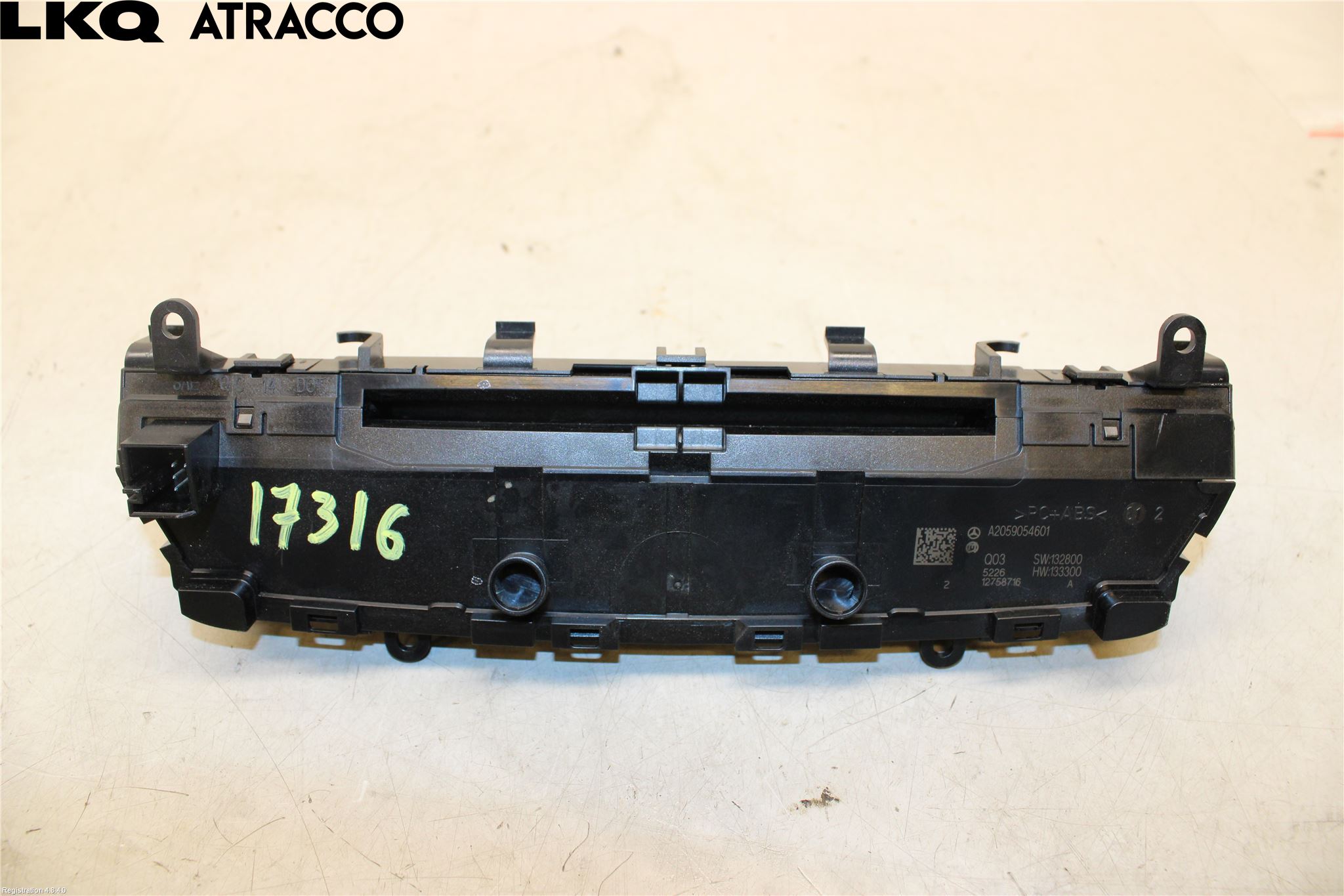 Mercedes-Benz MB C-KLASS (W205) 14-21 Cd Radio - Multimediapanel