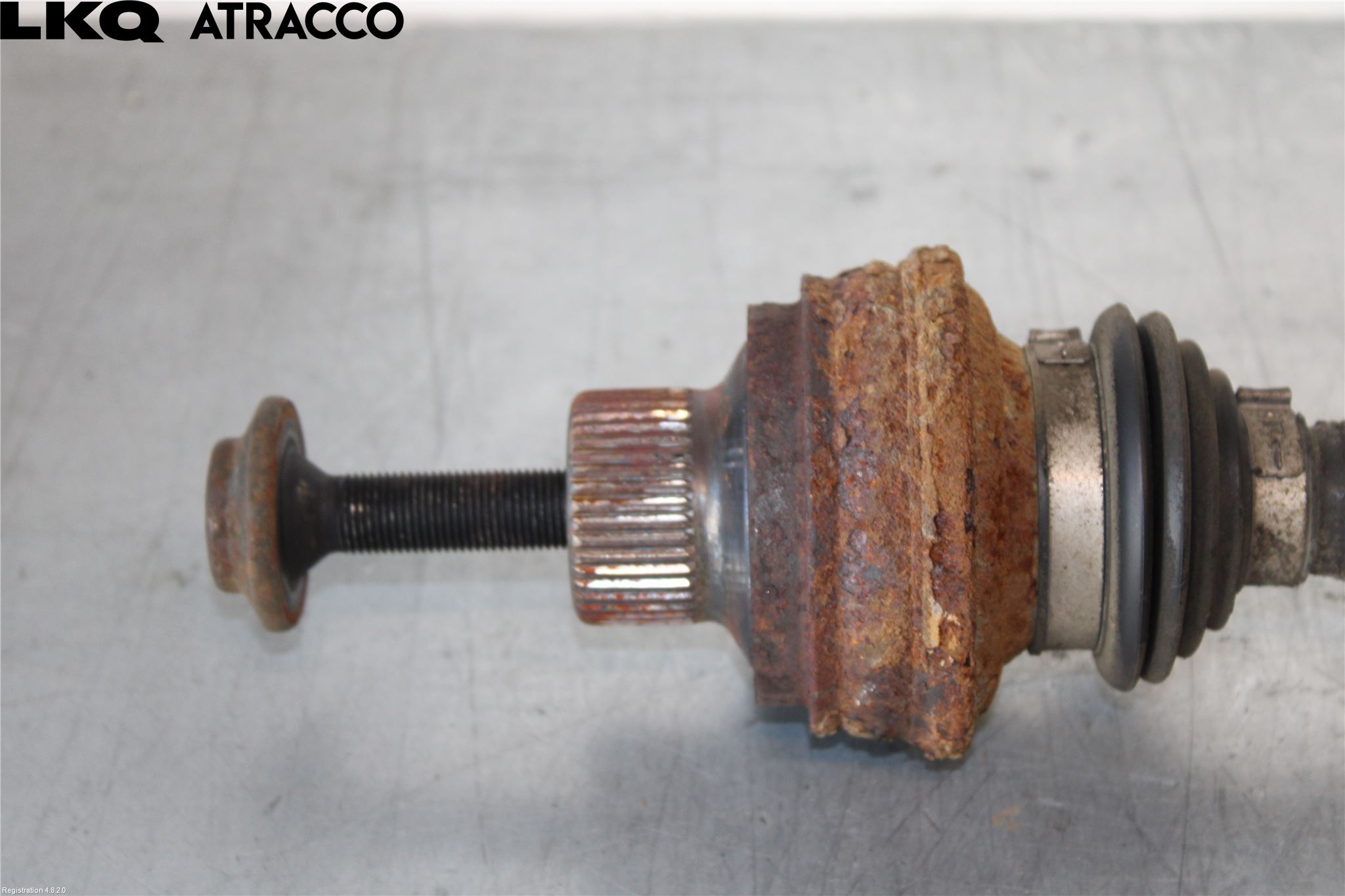 Audi Q5 09-16 Drivaxel Bak Vänster