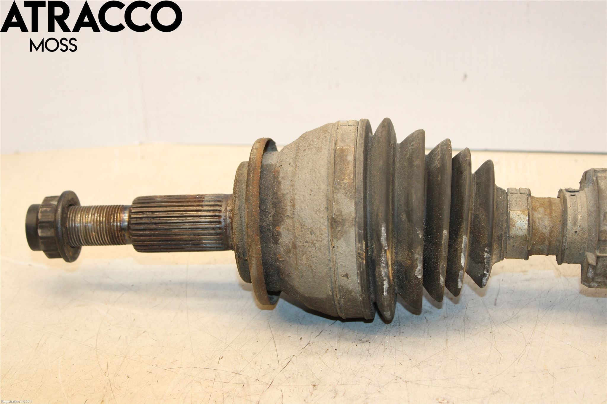 Toyota RAV4 13-18 Drivaxel Fram Vänster