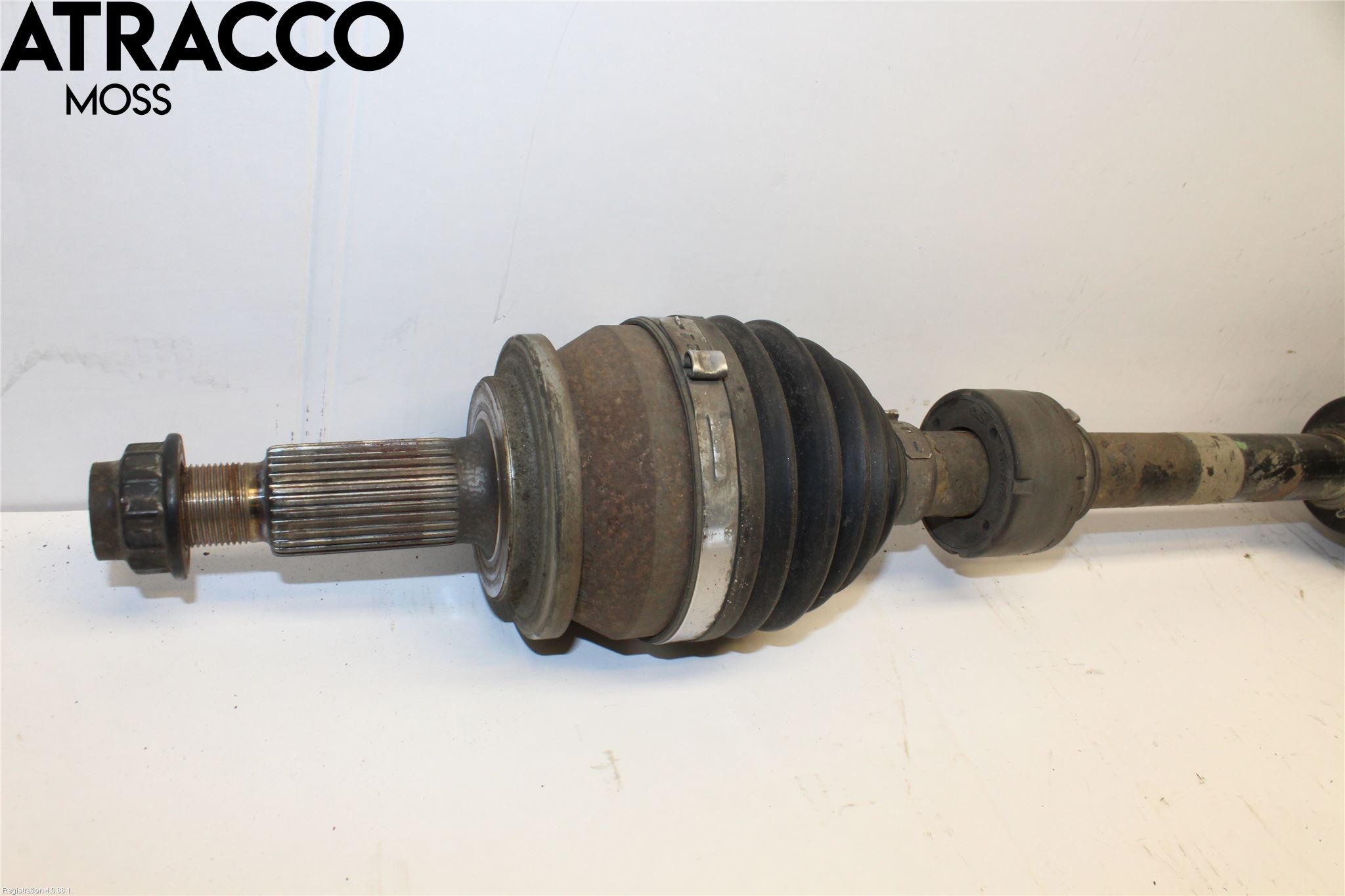 Toyota AVENSIS 09-15 Drivaxel Fram Höger