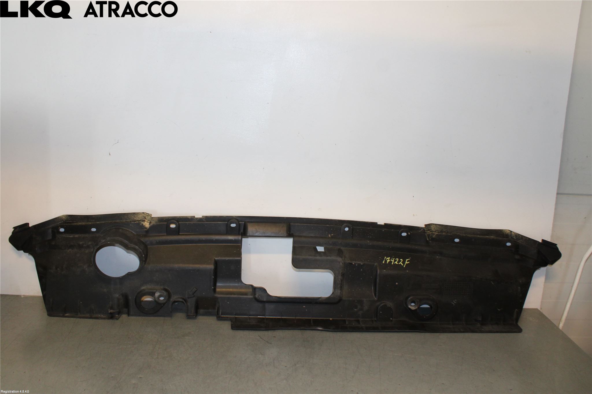 Nissan LEAF 18- Täckplast Front