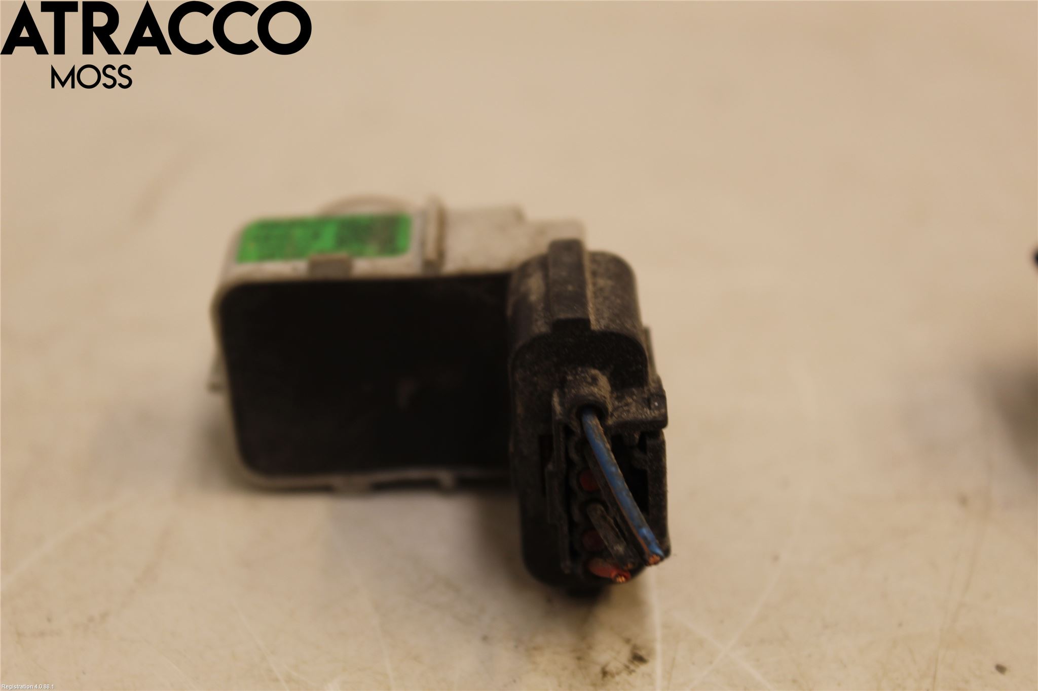 Hyundai VELOSTER 12-17 Parkeringshjälp Backsensor