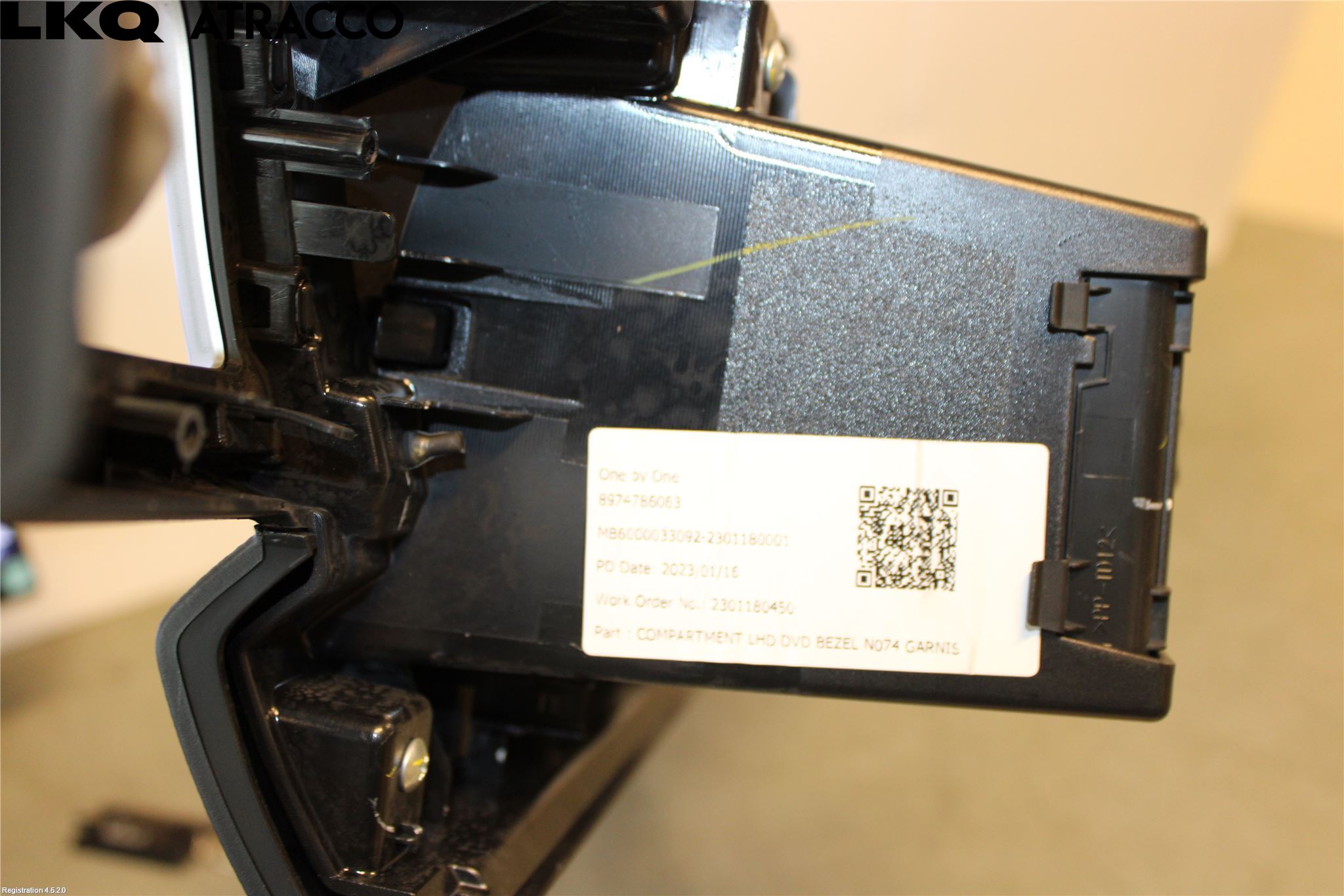 Isuzu D-MAX Instrumentbräda Förvaringsfack