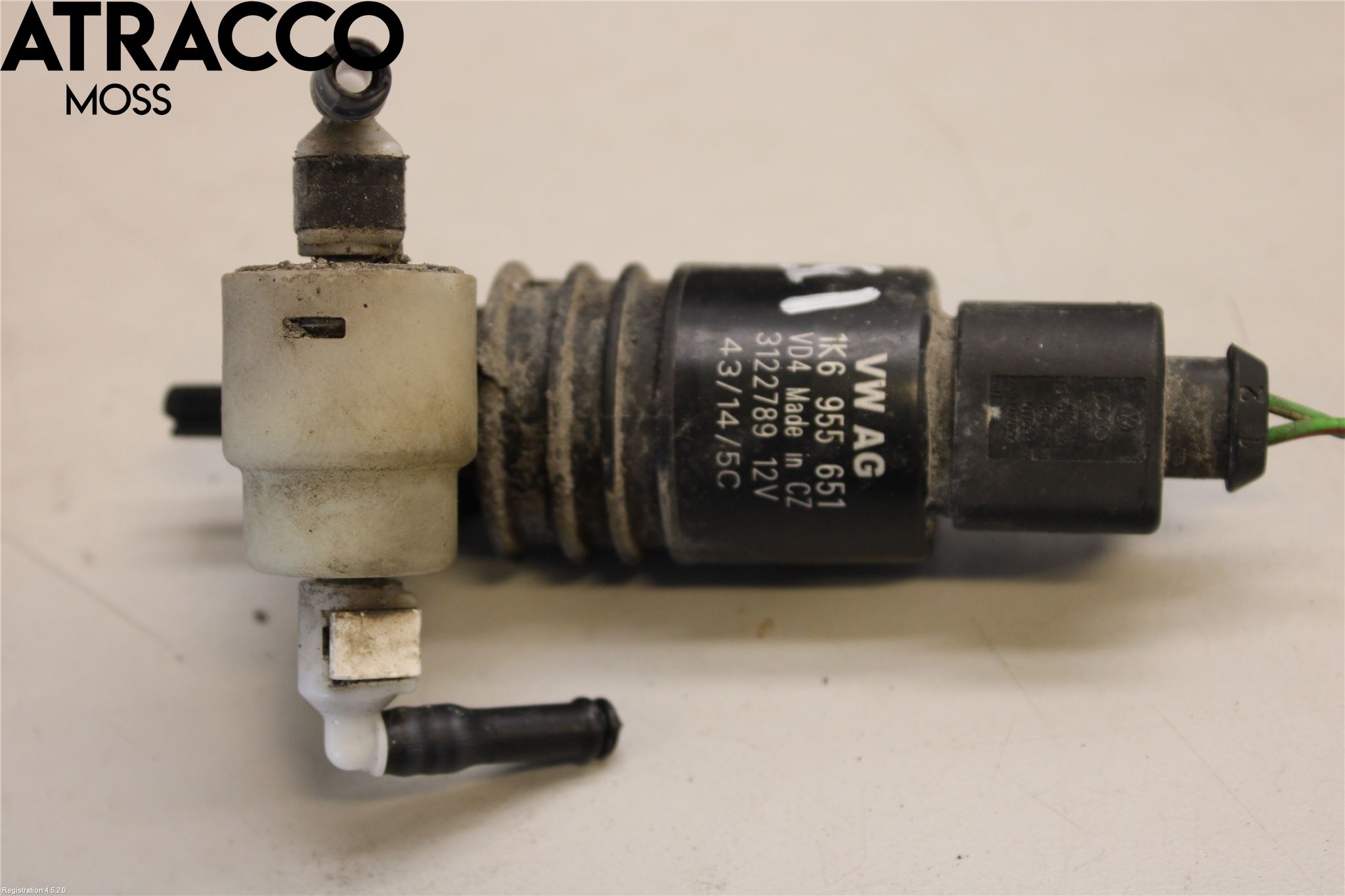 Volkswagen VW CADDY 11-15 Spolarpump Vindruta