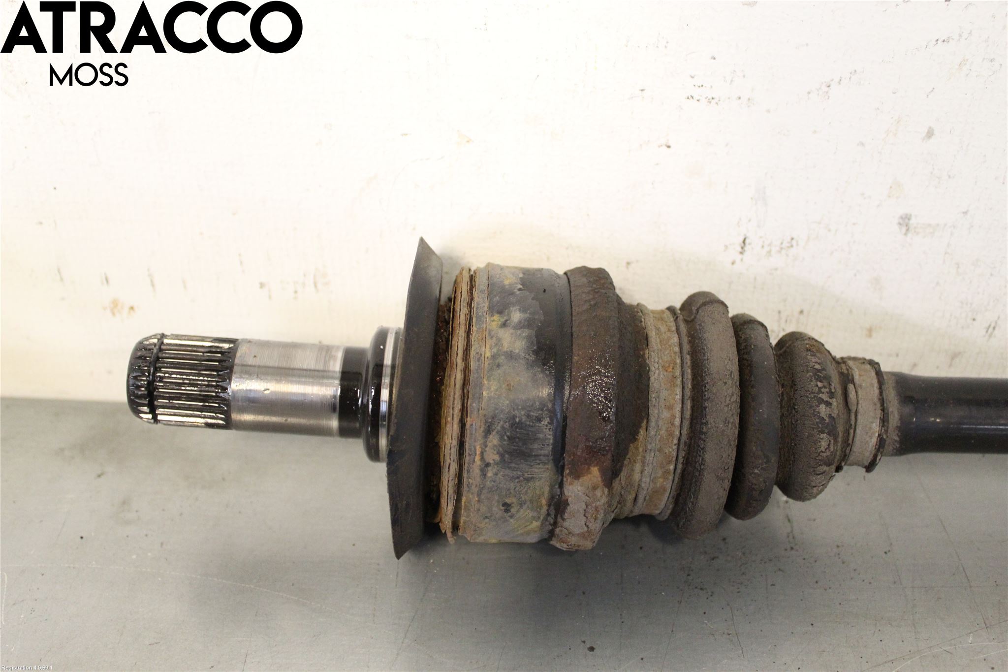 BMW 1 F20/F21 11-19 Drivaxel Bak Vänster