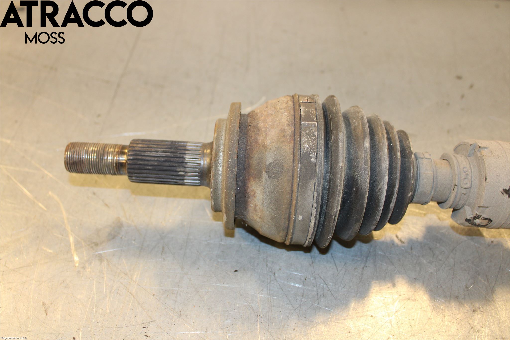 Toyota RAV4 13-18 Drivaxel Fram Vänster