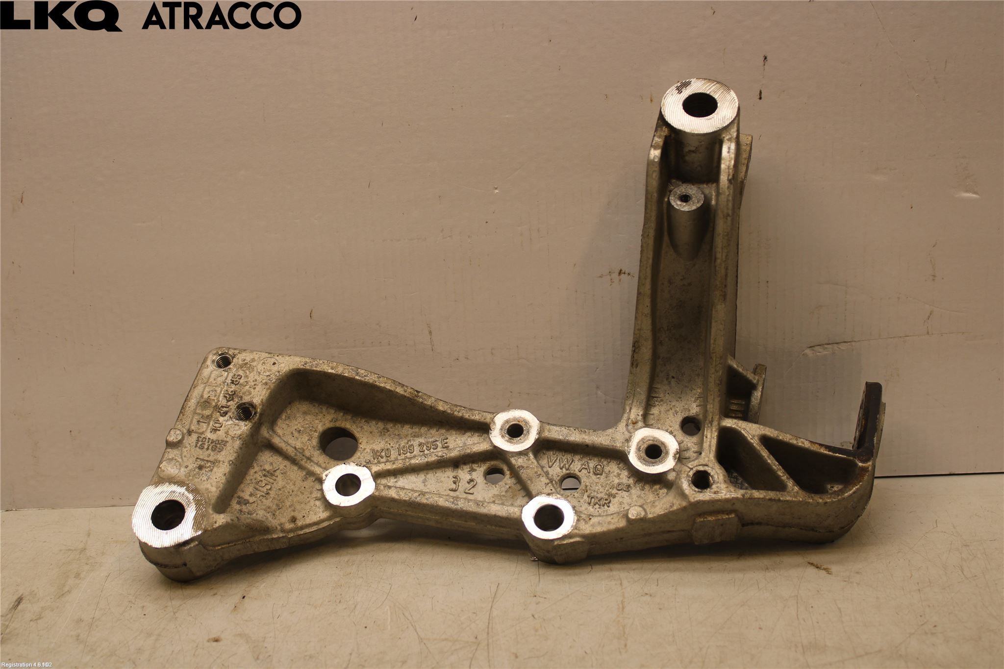 Volkswagen VW GOLF VI 09-13 Framvagn Övrigt