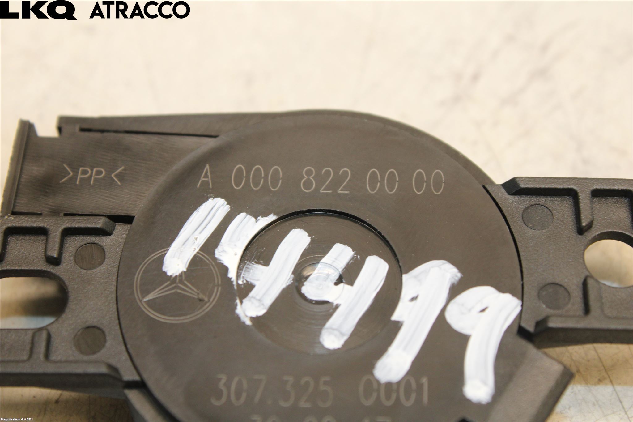 Mercedes-Benz MB E-KLASS (W213) 16-23 Parkeringshjälp Backsensor