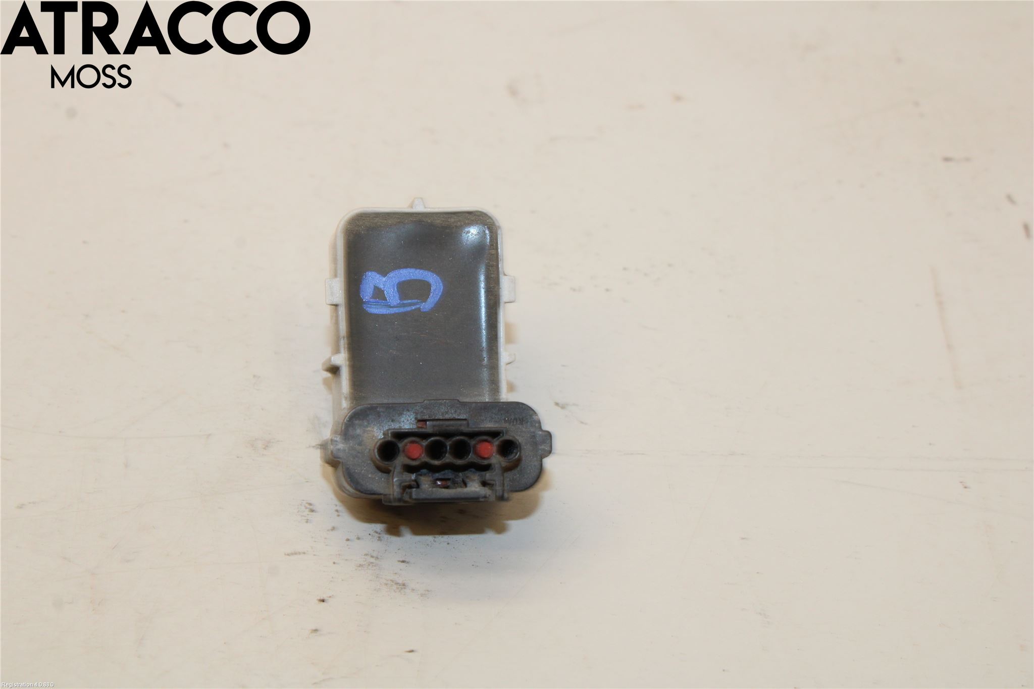 Hyundai VELOSTER 12-17 Parkeringshjälp Backsensor