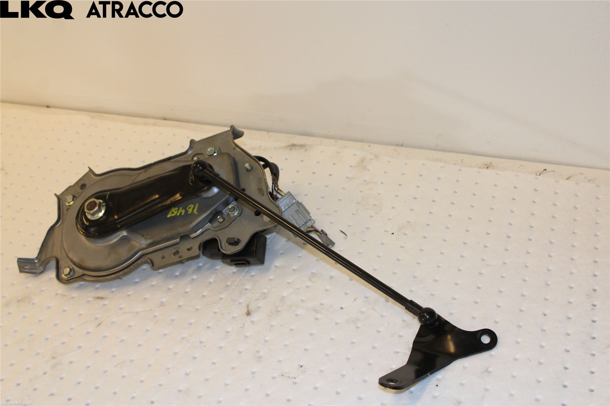 Mercedes-Benz MB C (203) 00-07 Bakluckeöppnare Automatisk
