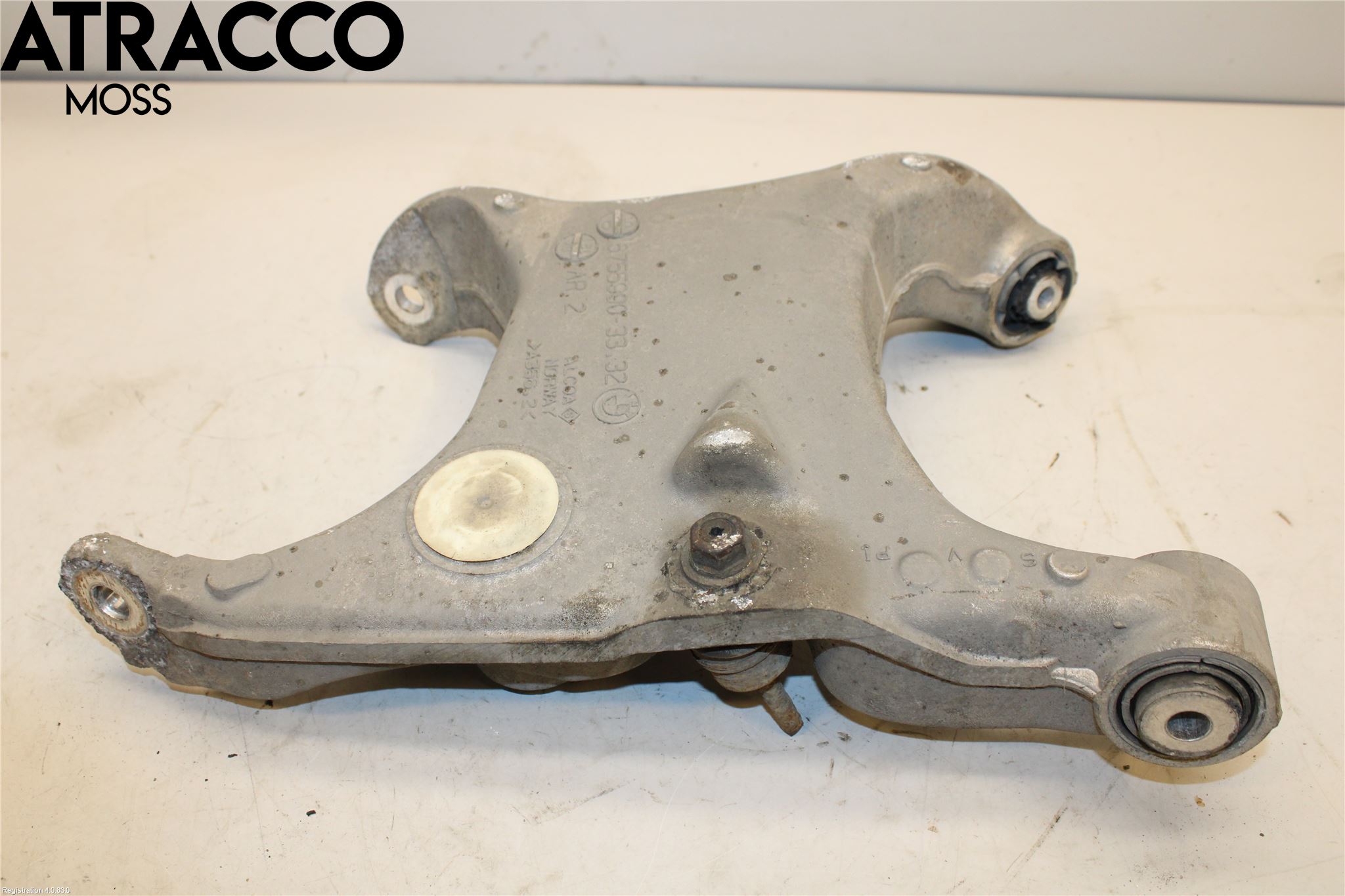 BMW 5 E60/61 Sed/Tou 02-10 Bärarm Bak Höger