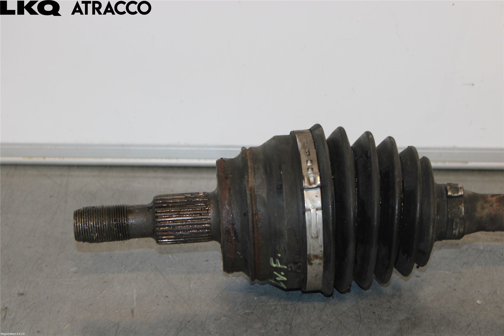 Mercedes-Benz MB ML/GLE-KLASS (W166) 12-18 Drivaxel Fram Vänster