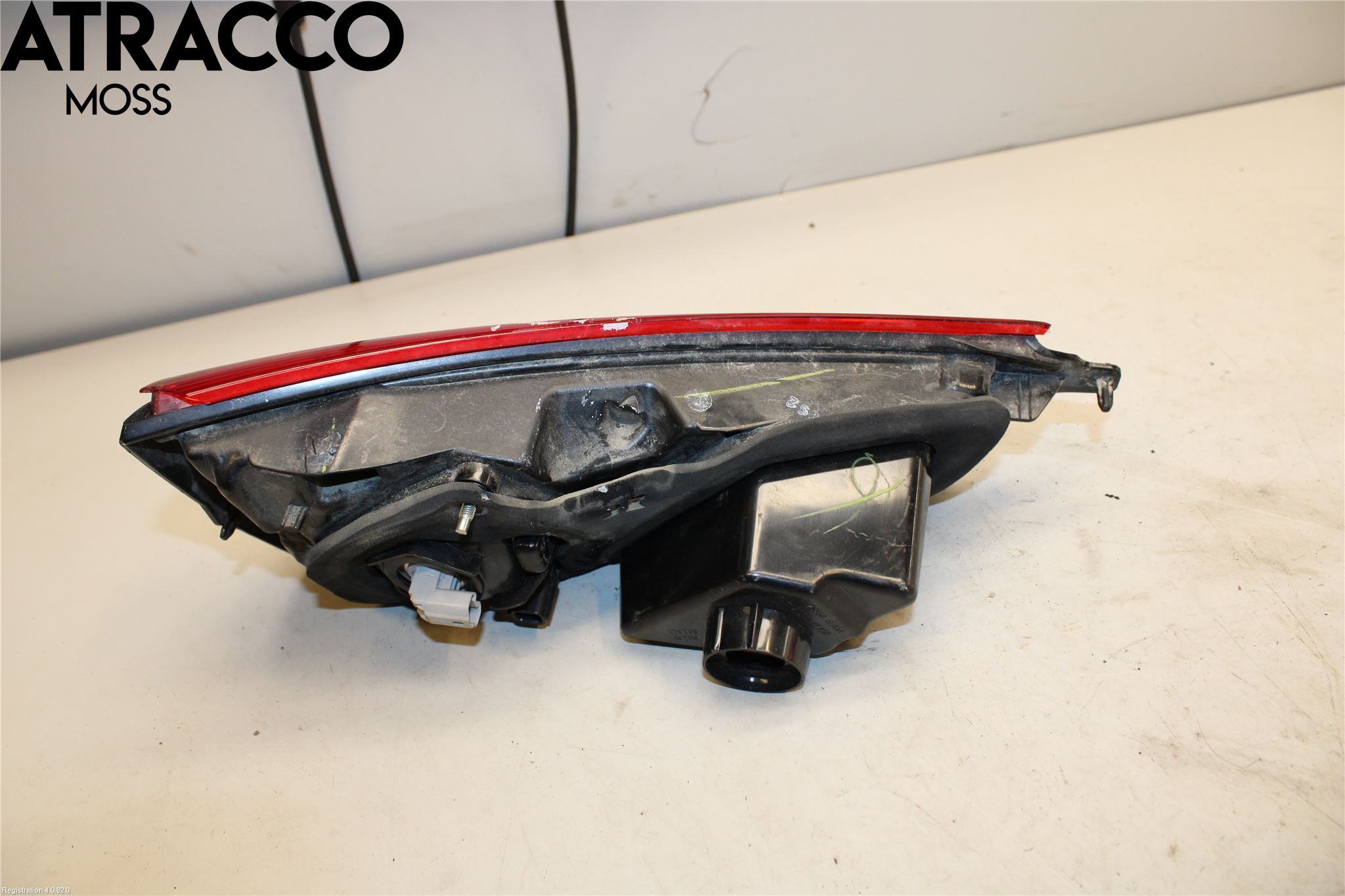 Nissan QASHQAI 14-17 Bakljus Lucka Hö