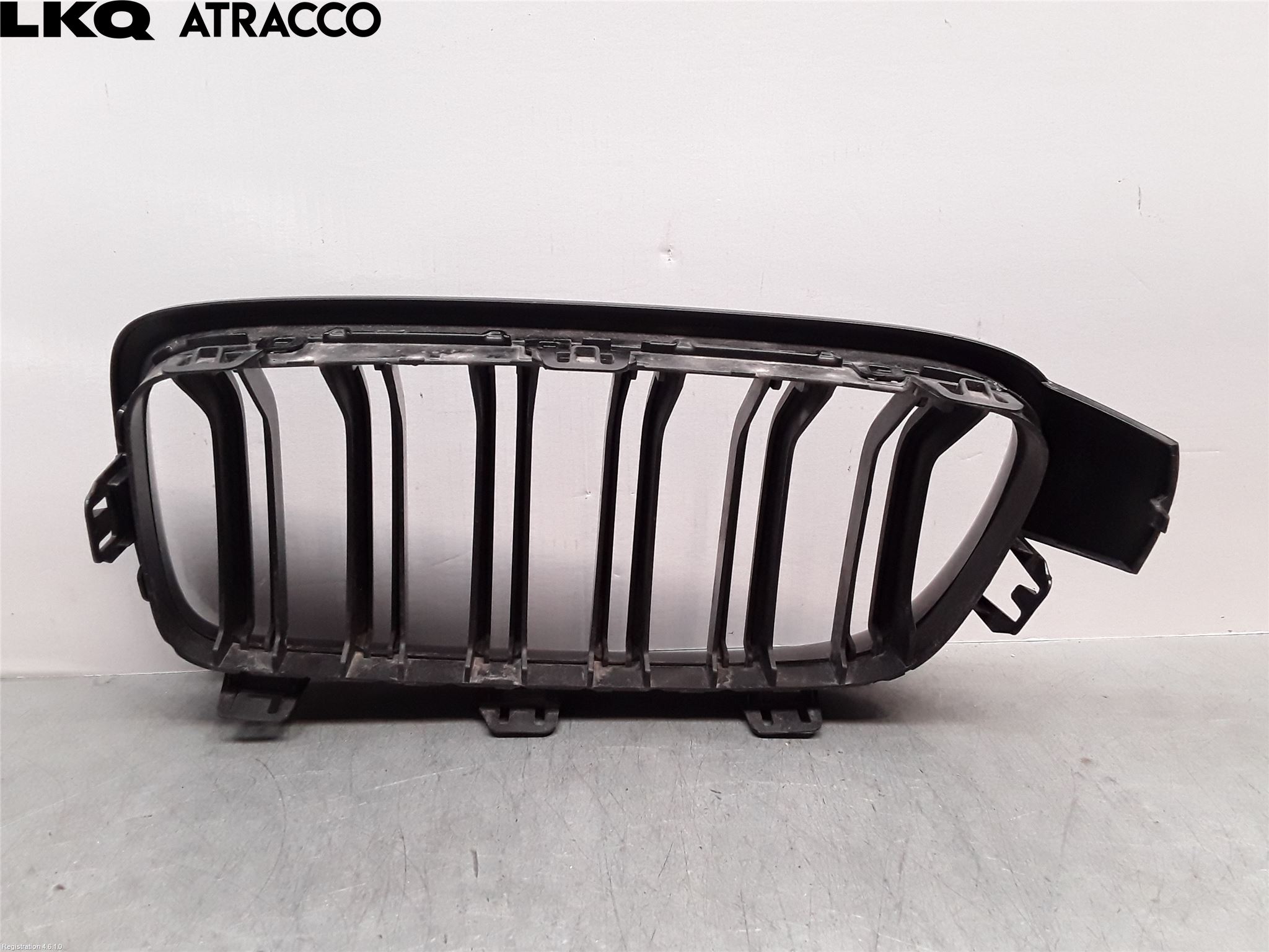 BMW 3 F30/F31/F80 12-19 Grilldel Höger