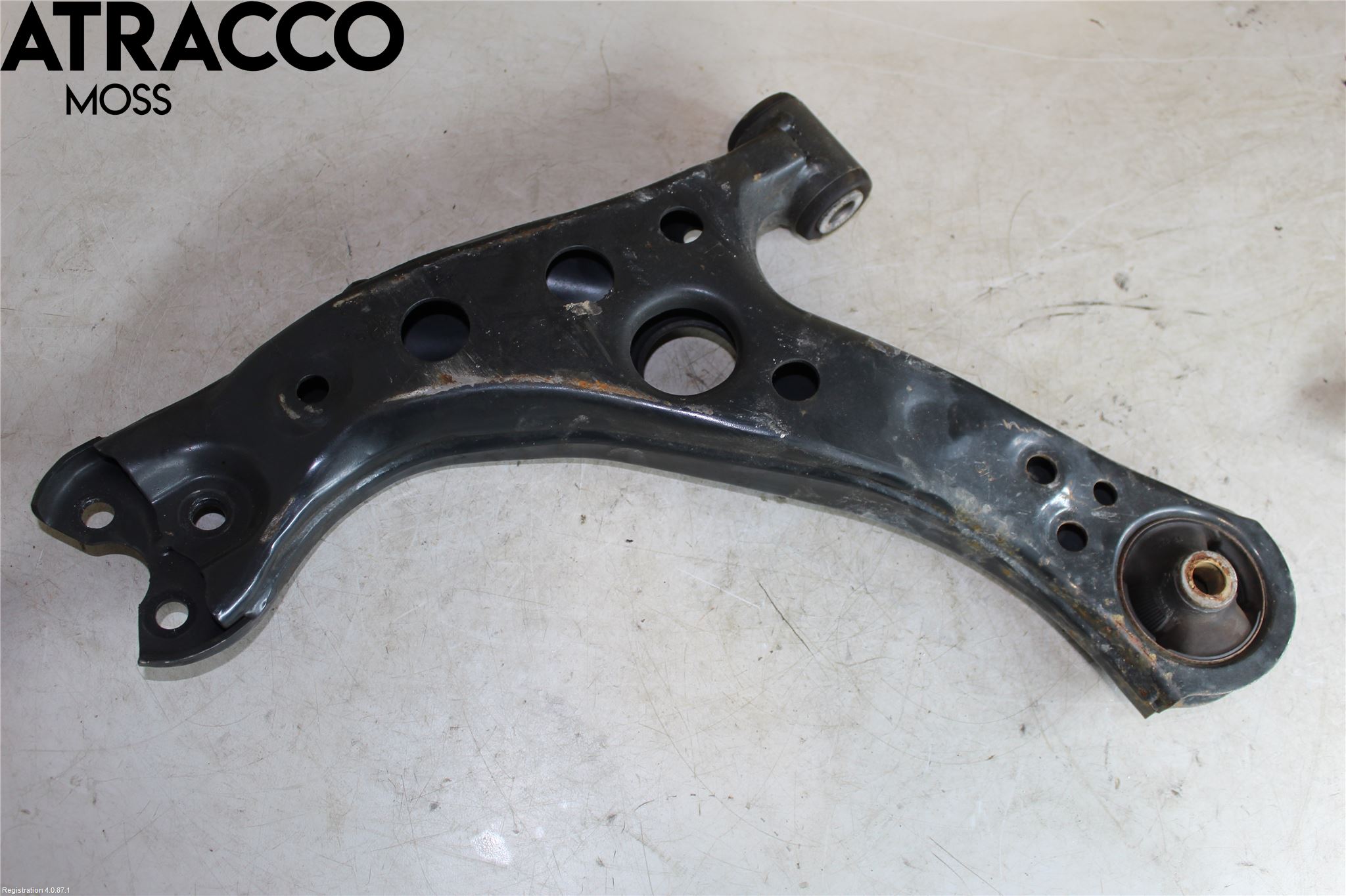 Toyota COROLLA 19- Bärarm Fram Undre Hö