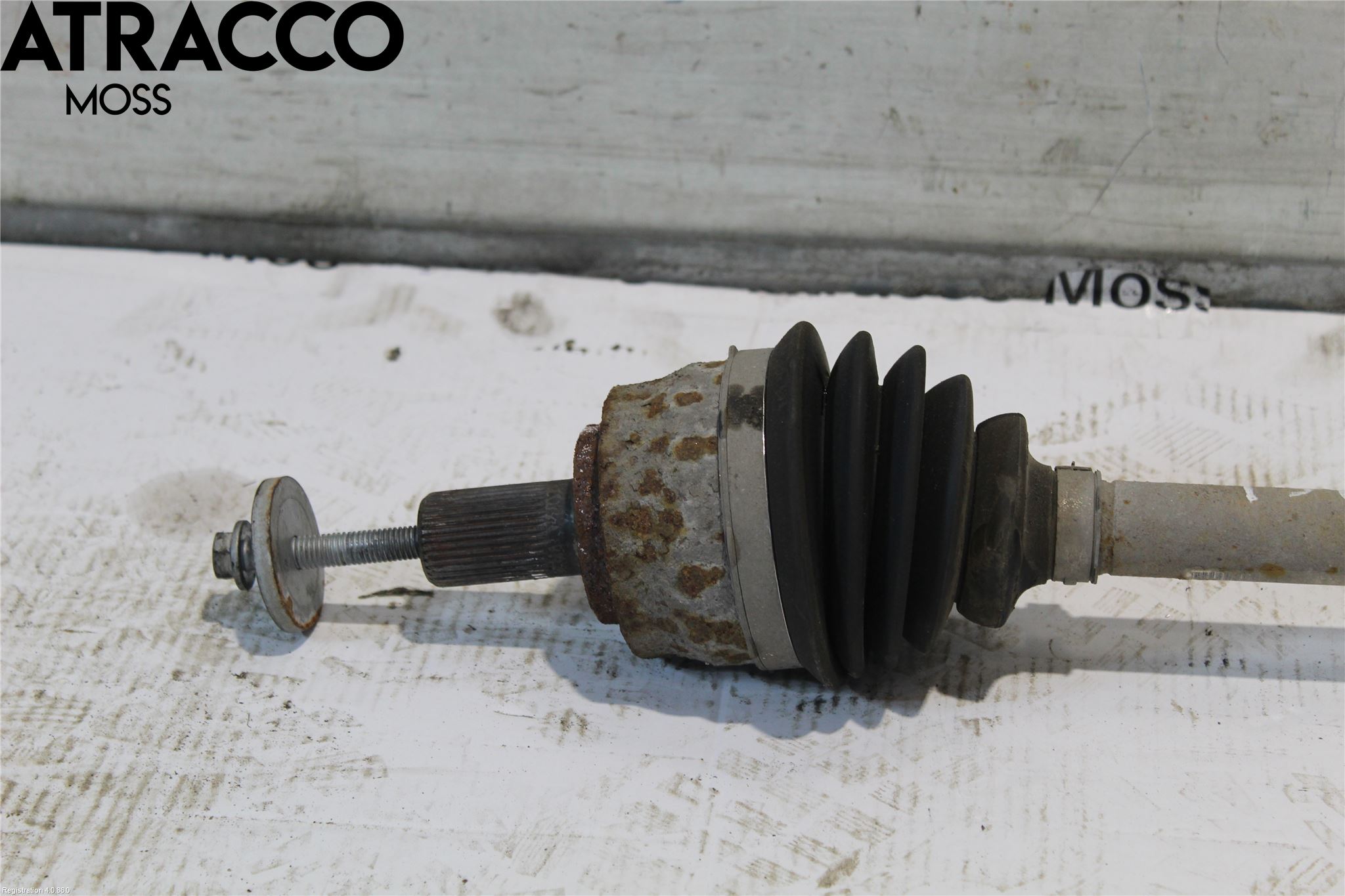 Volvo V40 12-19 Drivaxel Fram Vänster