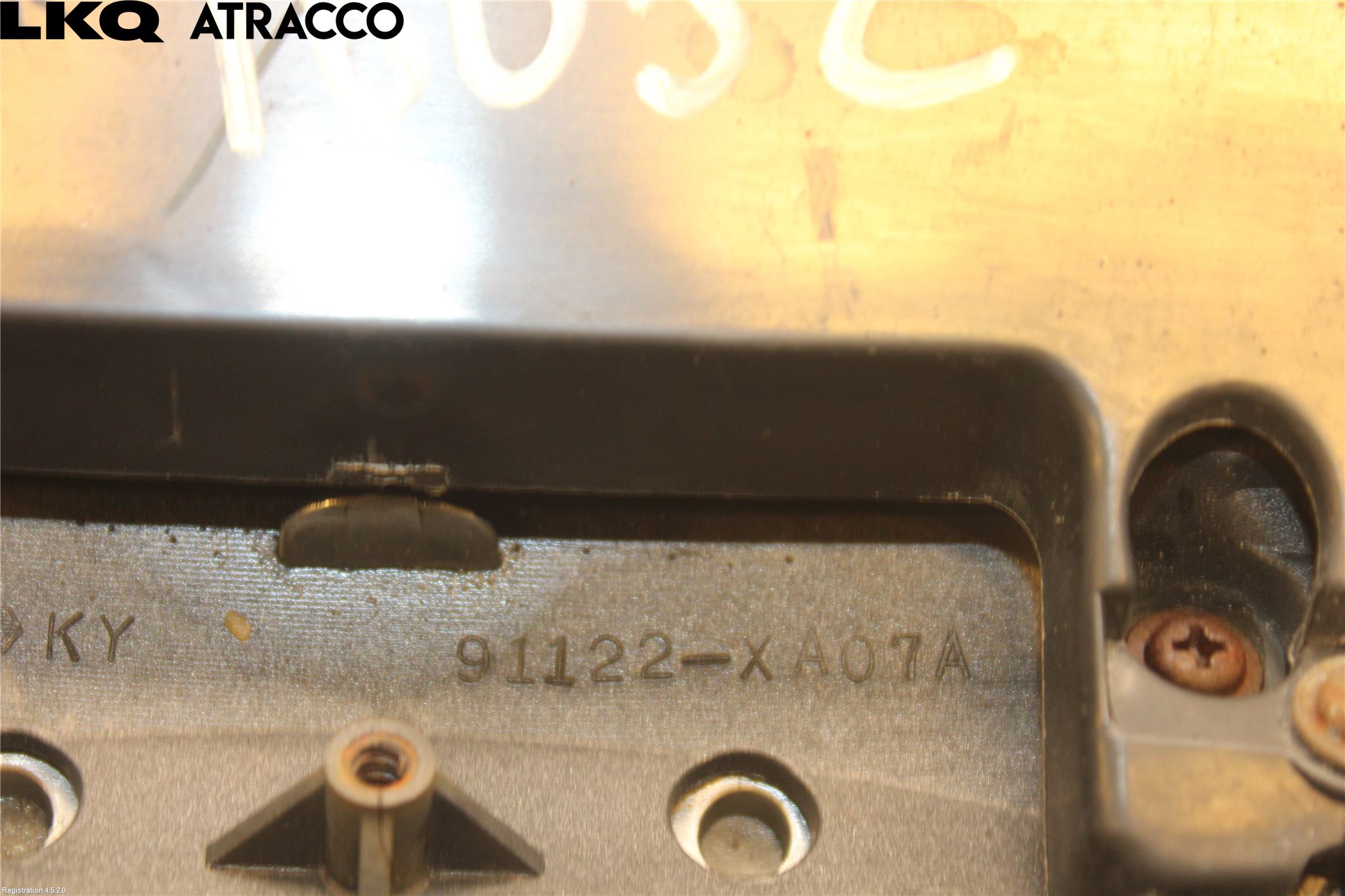 Subaru B9 TRIBECA  06-07 Grill Komp