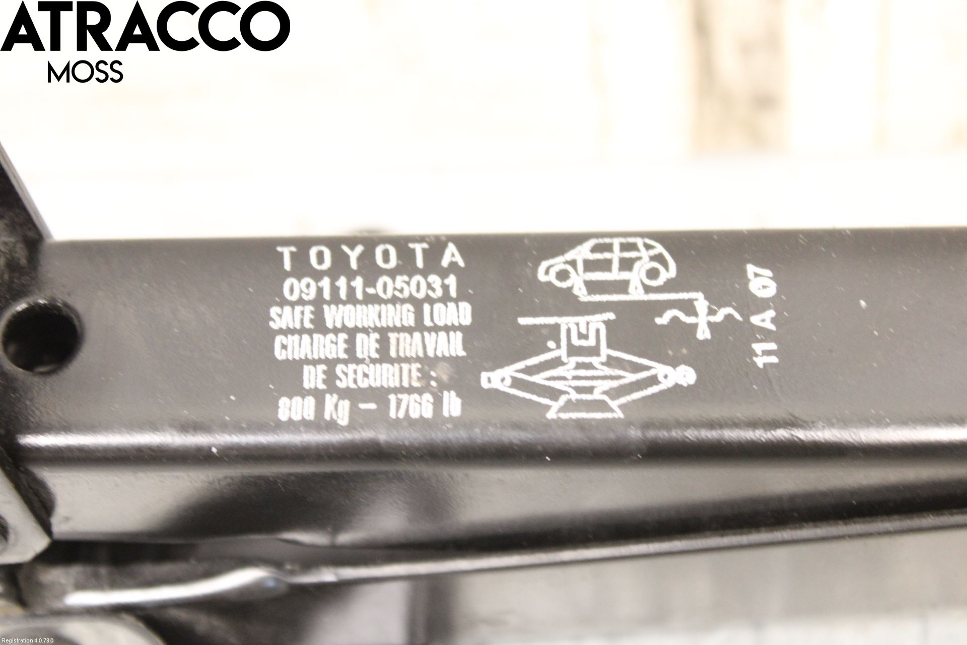 Toyota AVENSIS 07-08 Domkraft