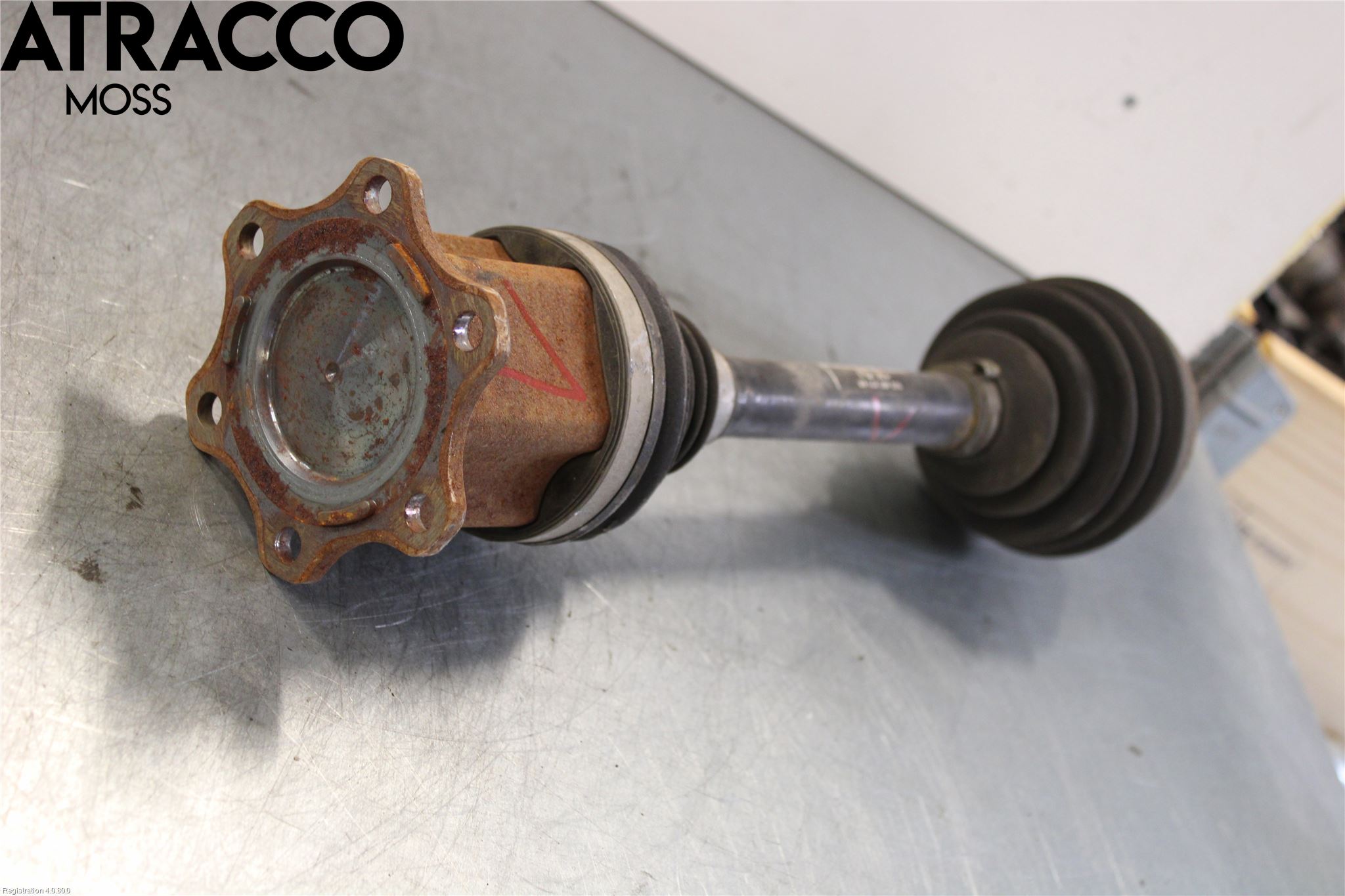 Volkswagen VW TOURAN 10-15 Drivaxel Fram Vänster