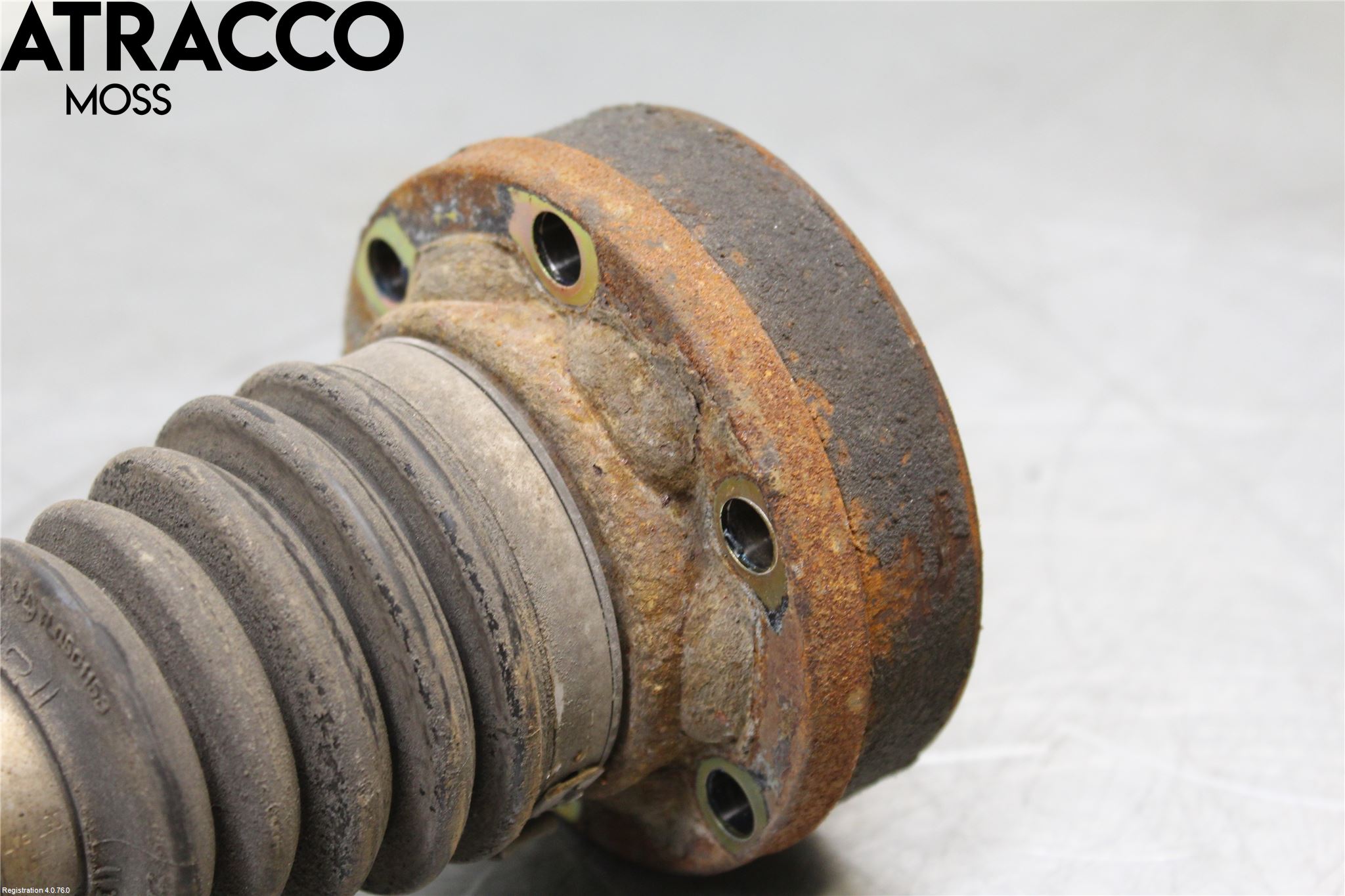 Audi A8/S8 4E  02-09 Drivaxel Bak Vänster