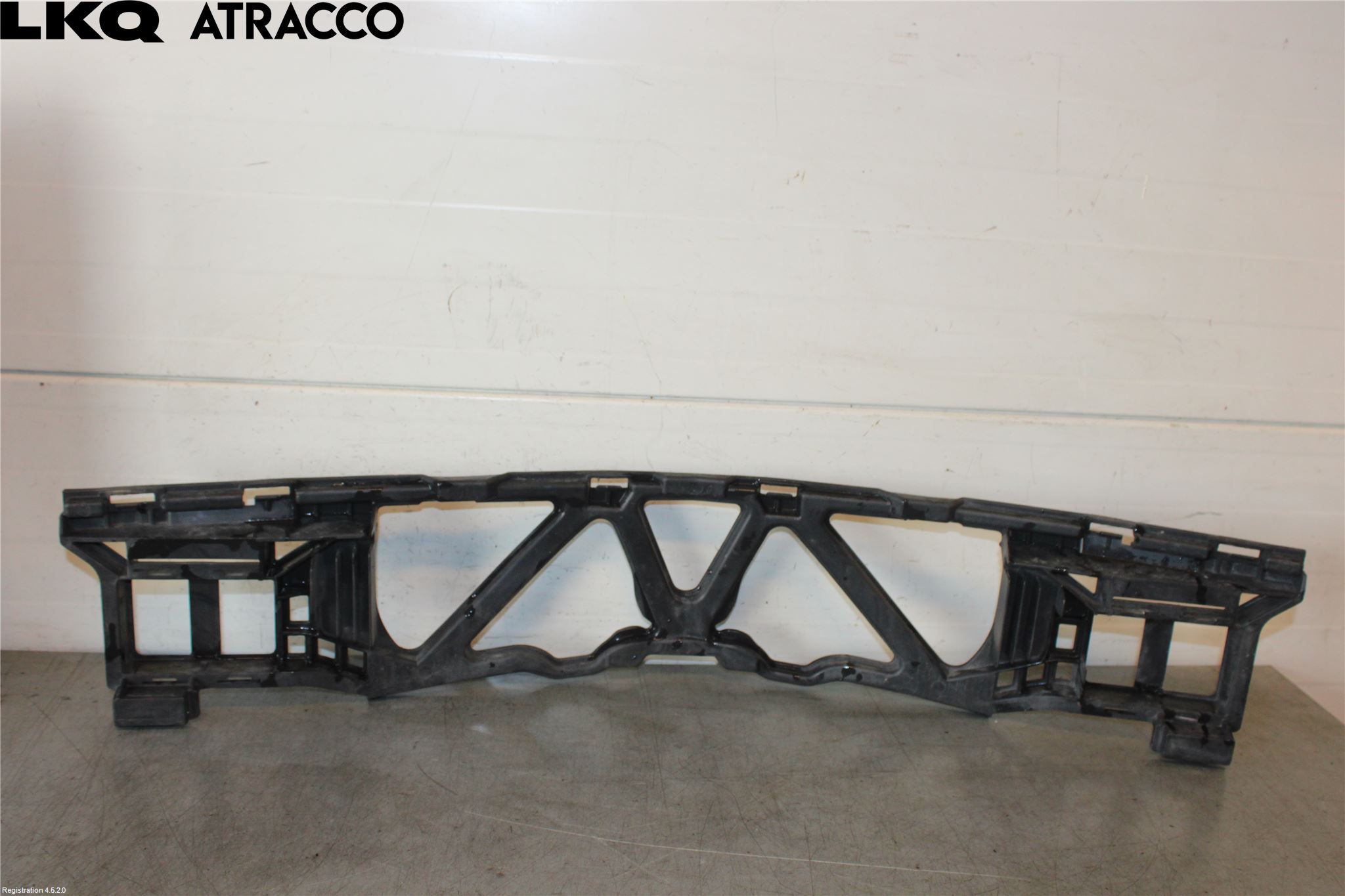 Mercedes-Benz MB E-KLASS (W212) 09-16 Stötfångardel Fram Mitt
