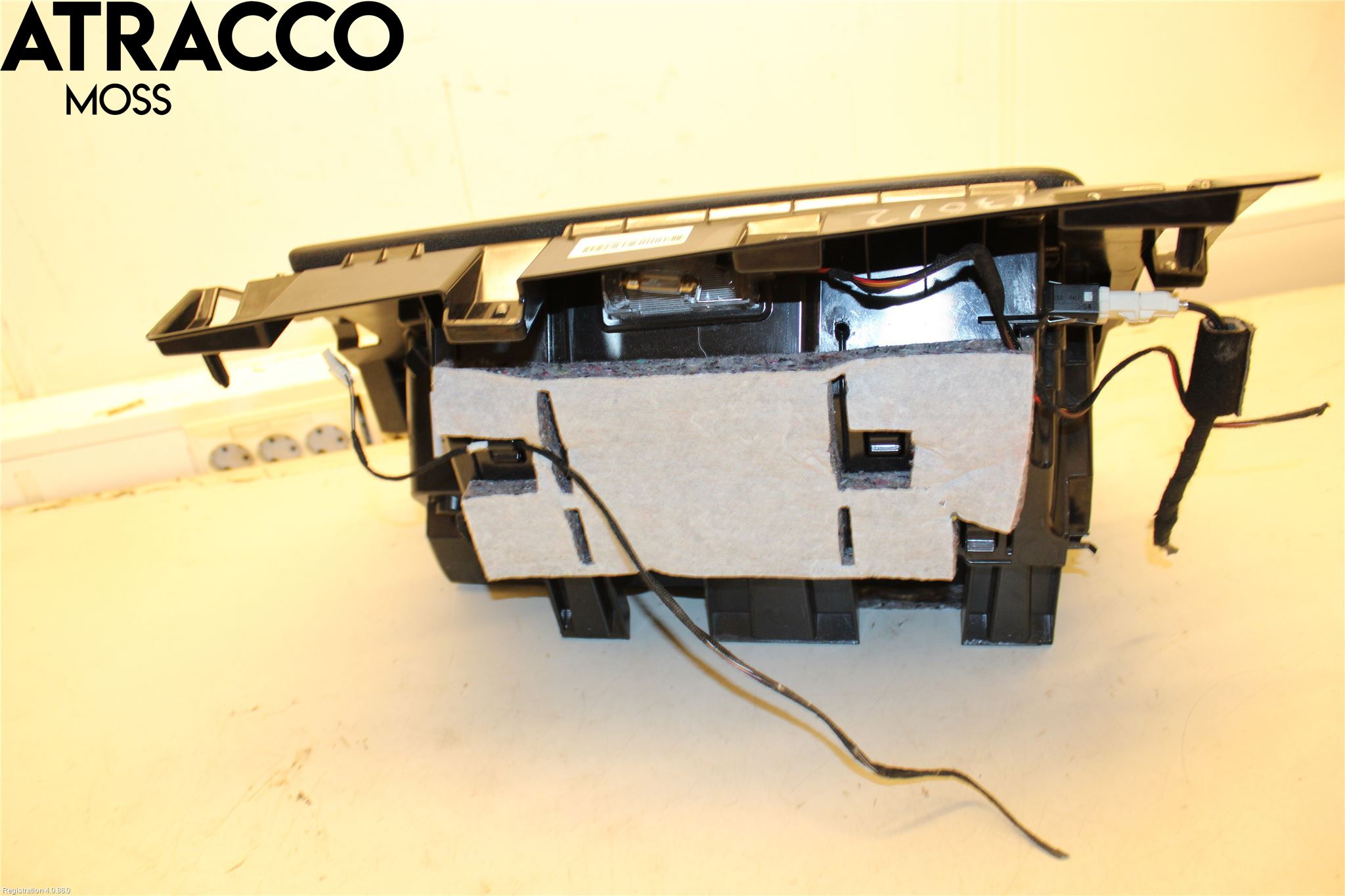 BMW X1 E84 10-15 Handskfack