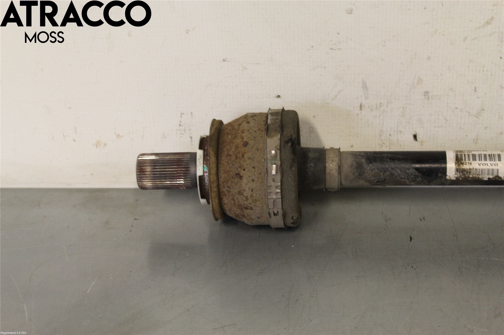 Volvo XC60 18- Drivaxel Bak Vänster