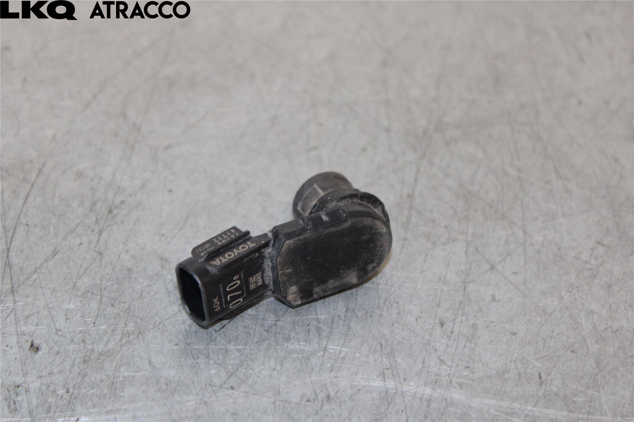 Toyota RAV4 13-18 Parkeringshjälp Frontsensor
