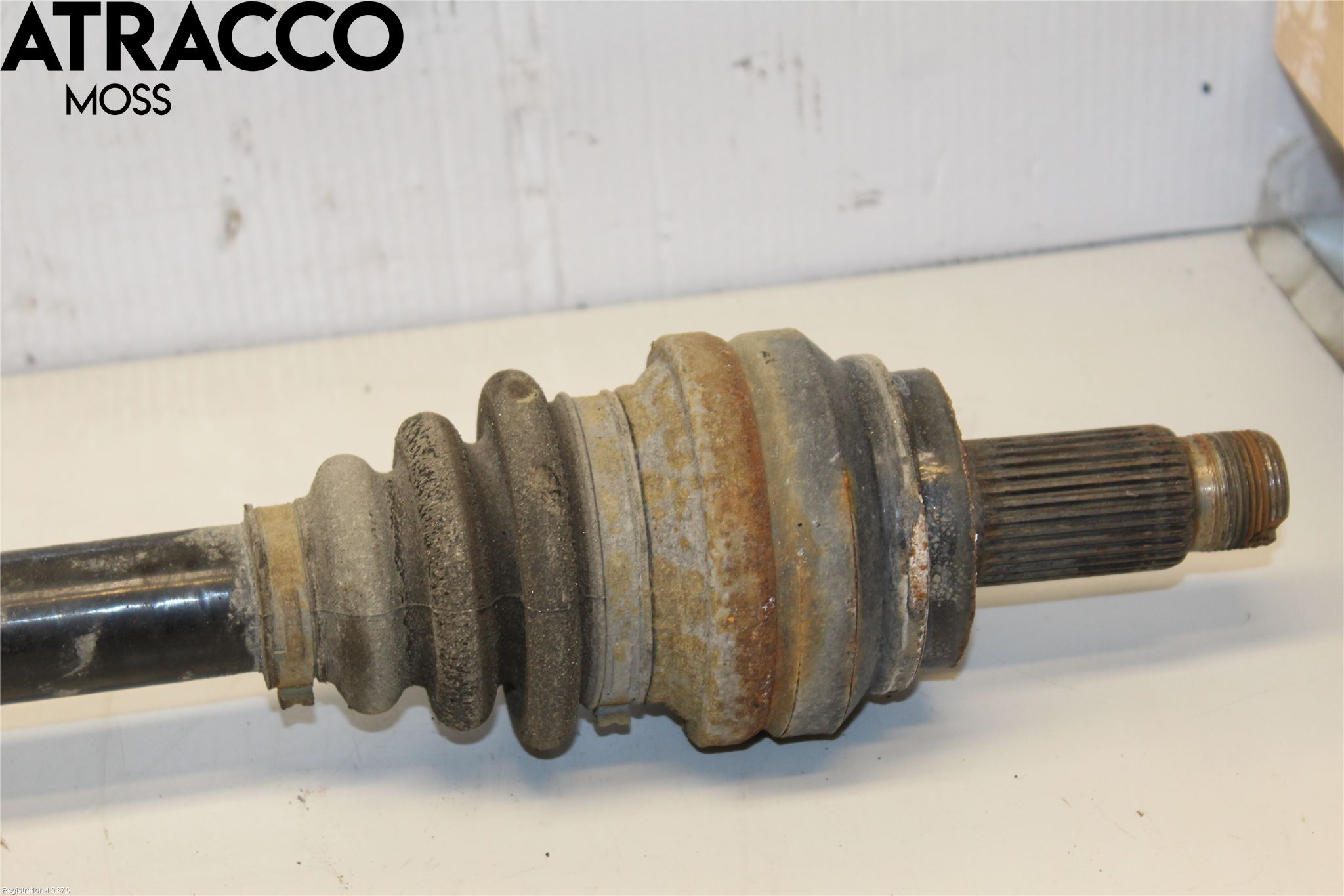 BMW 5 F10/F11/F18 09-17 Drivaxel Bak Vänster