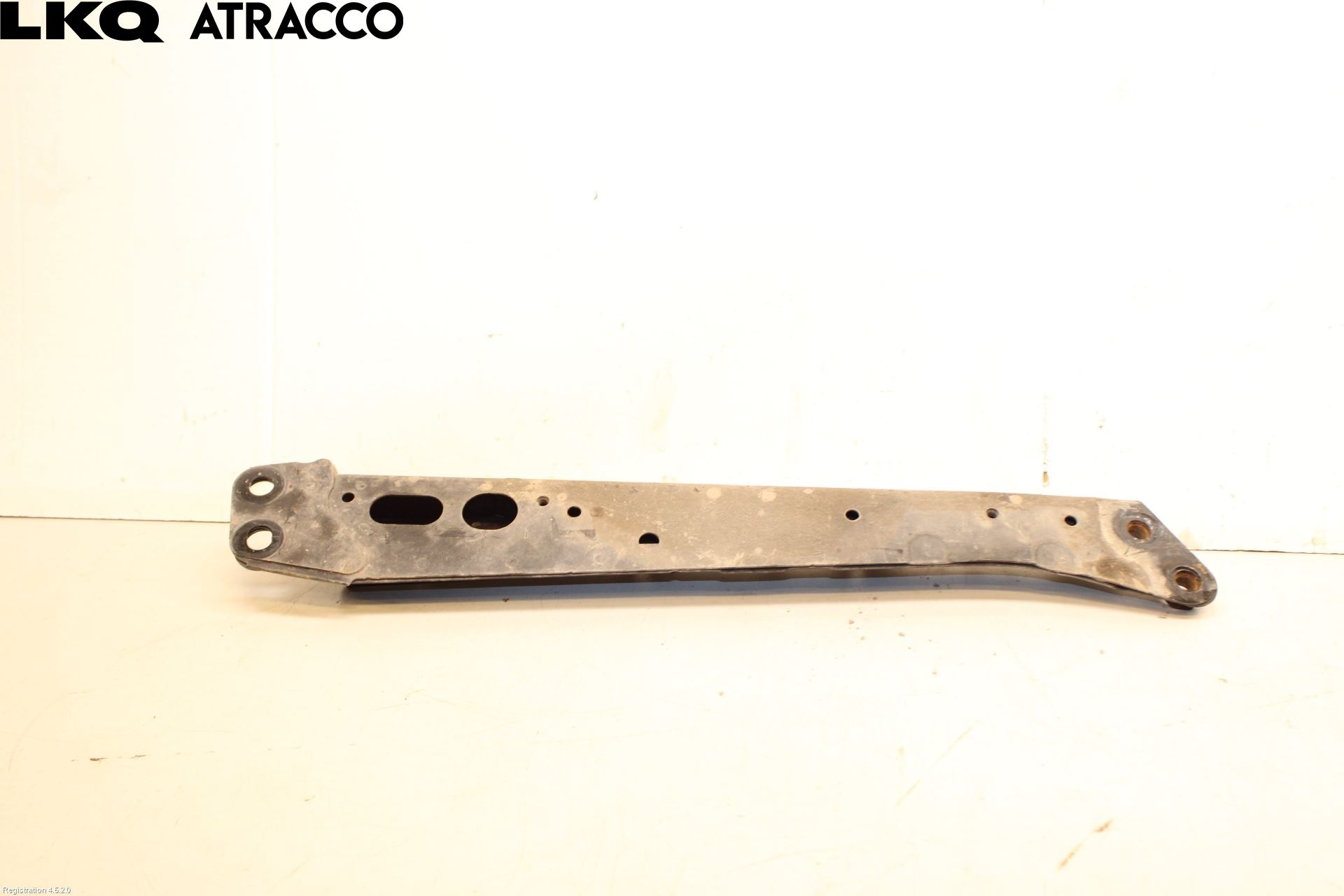 Toyota AURIS 13-19 Kylarfäste-Ram-Balk
