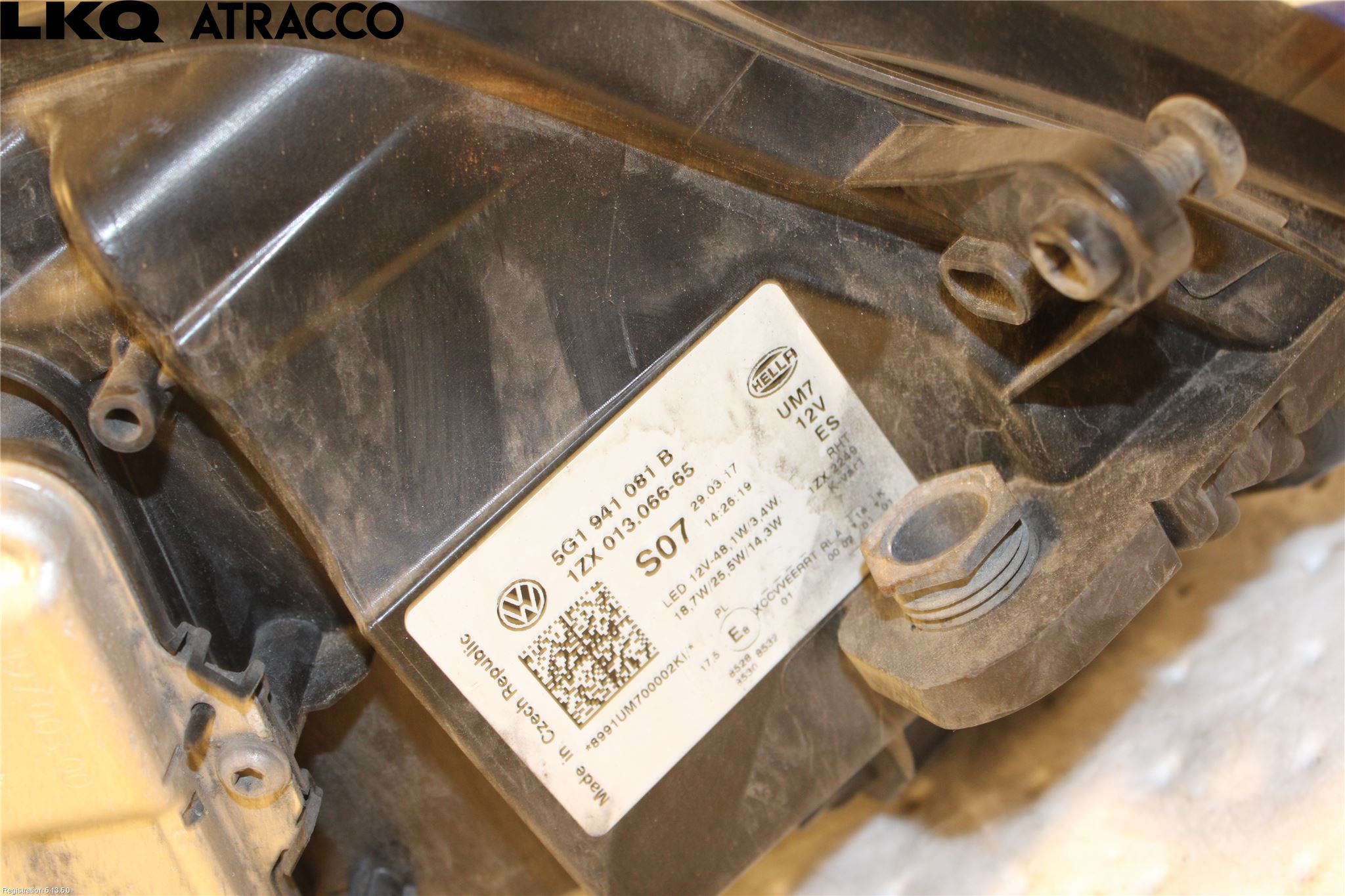 Volkswagen VW GOLF / E-GOLF VII 13-20 Strålkastare Vänster