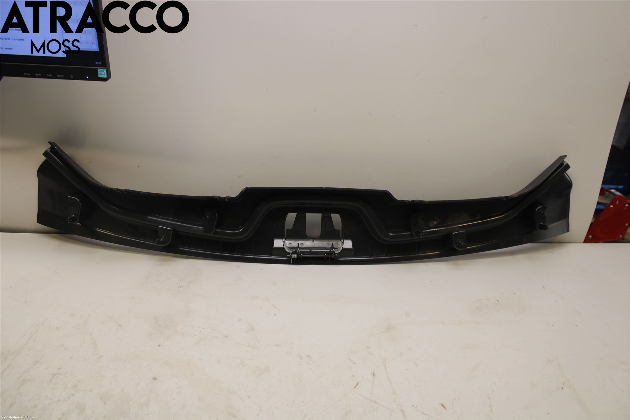 Volvo V60 11-13 Inrbagagerumklädsel-Golv