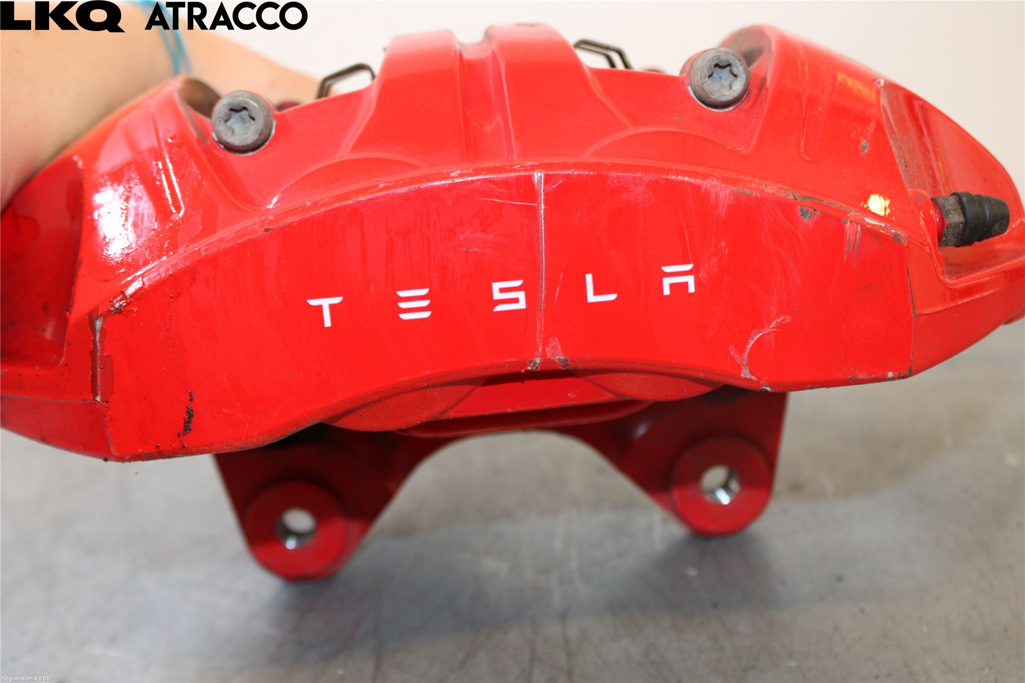 Tesla MODEL Y 21- Bromsok Fram Höger