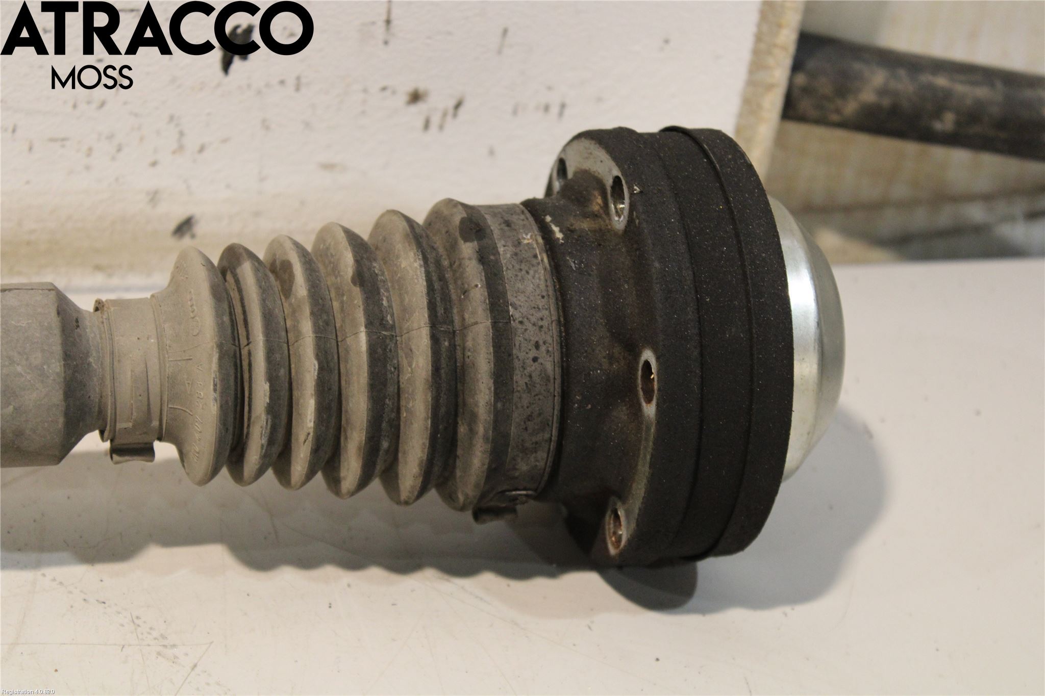 Skoda SUPERB 09-15 Drivaxel Fram Höger